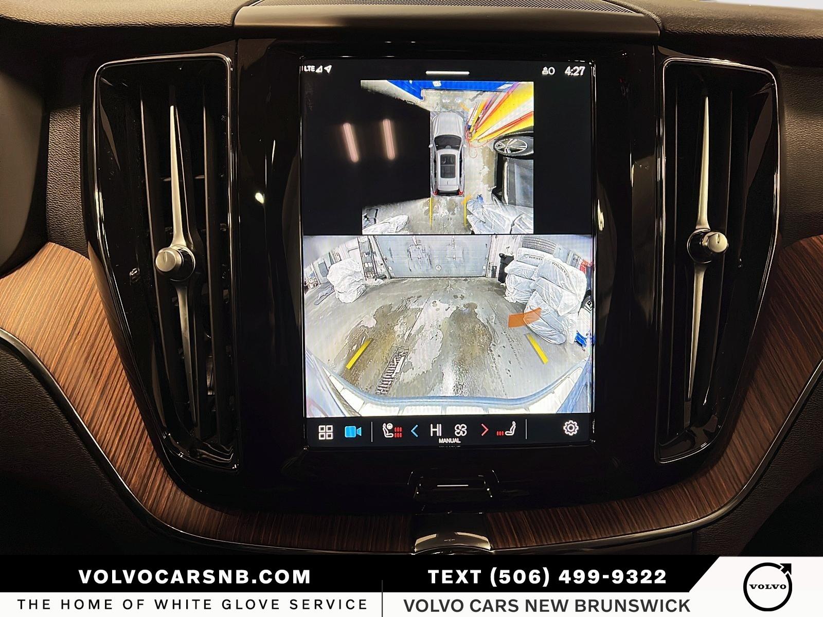 2024 Volvo XC60 B5 Plus Dark Theme