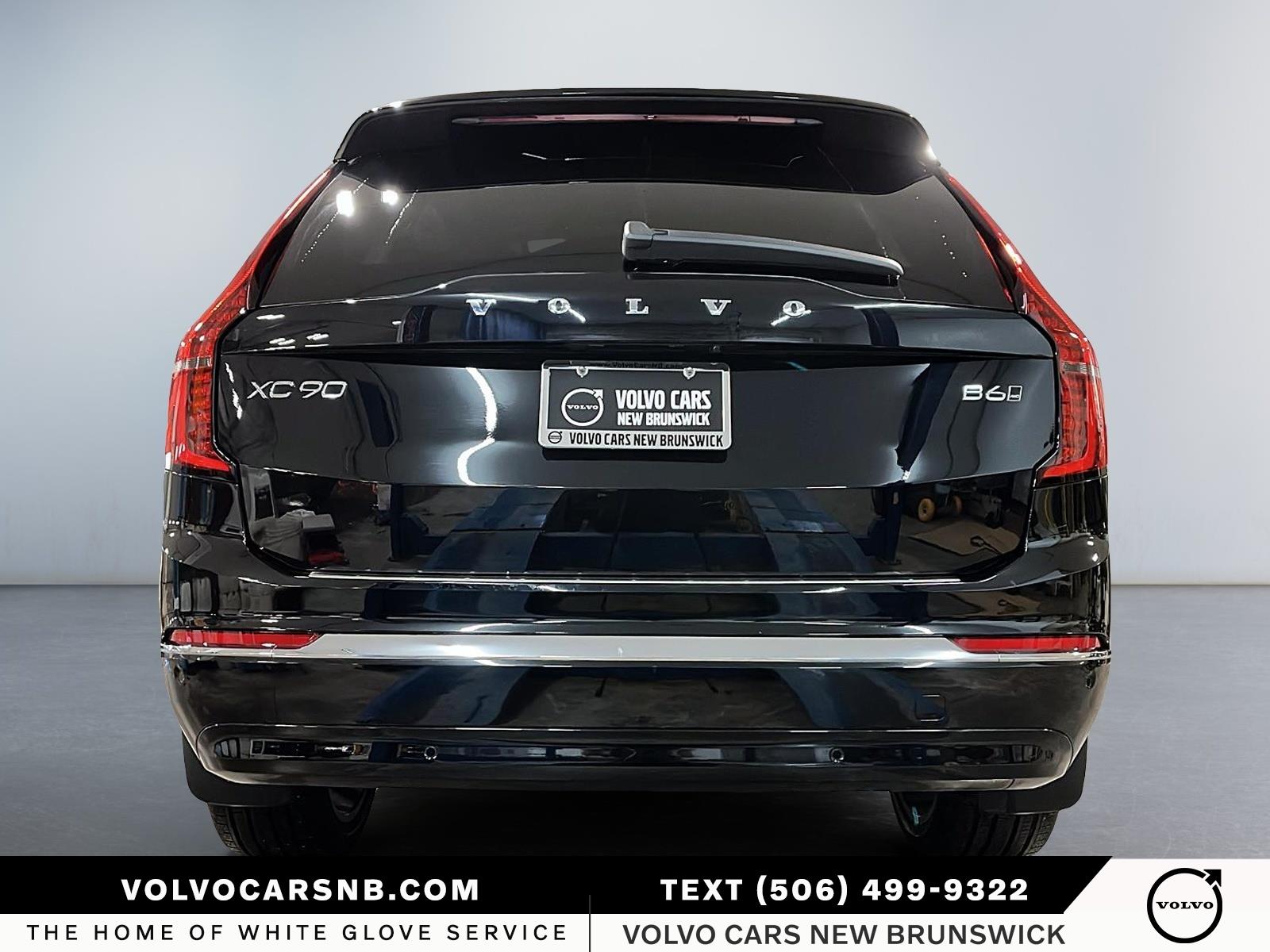 2025 Volvo XC90 B6 Core Bright Theme