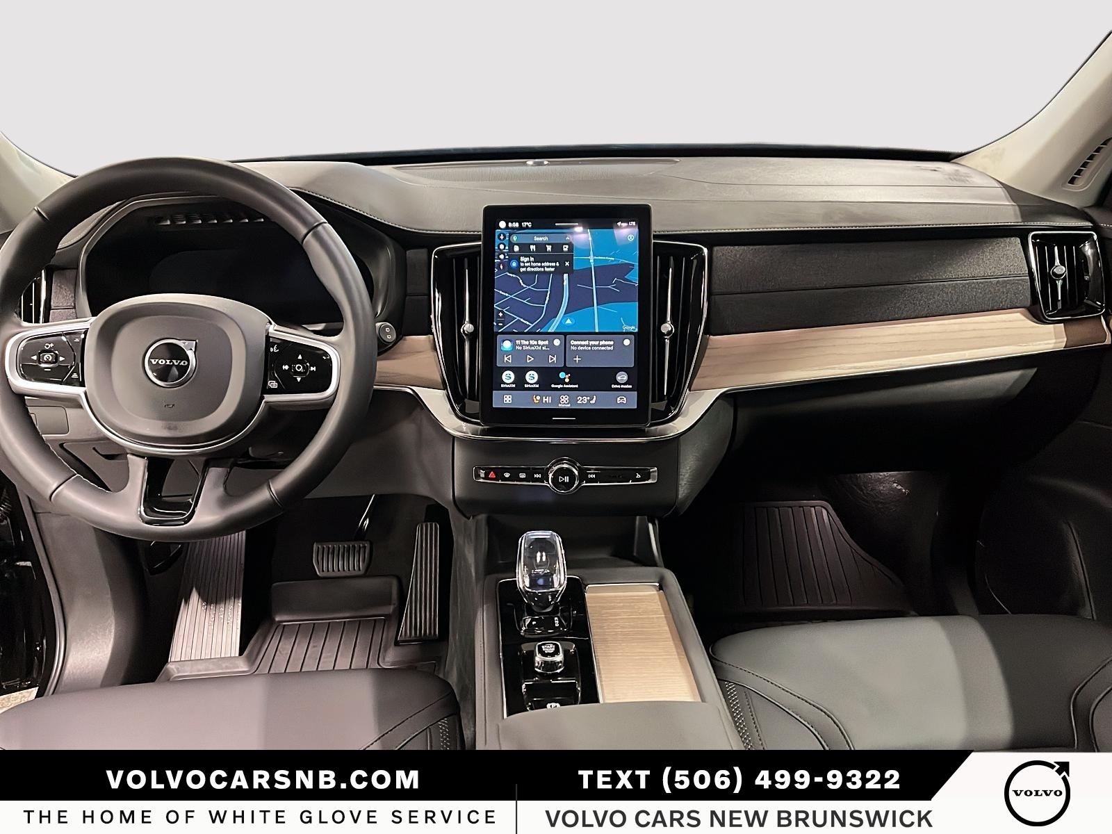 2025 Volvo XC90 B6 Core Bright Theme