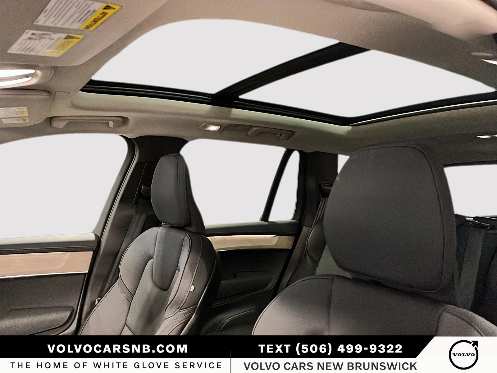 2025 Volvo XC90 B6 Core Bright Theme