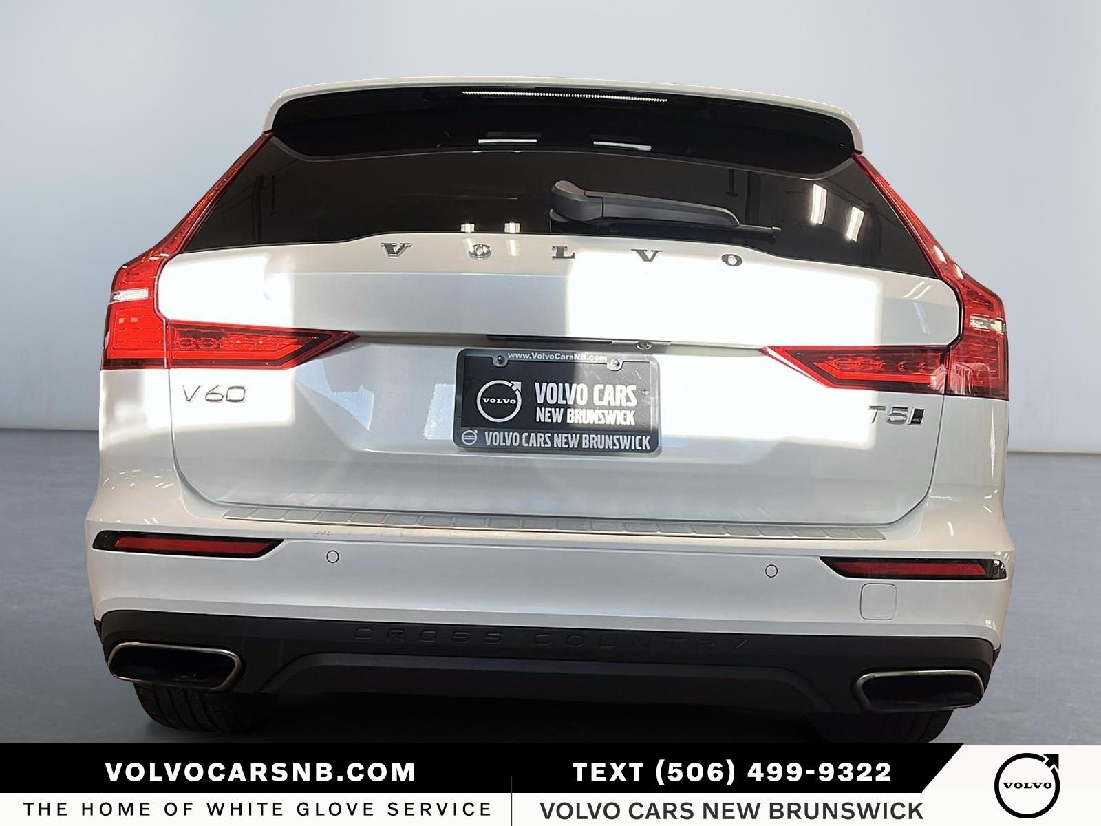 2022 Volvo V60 Cross Country T5