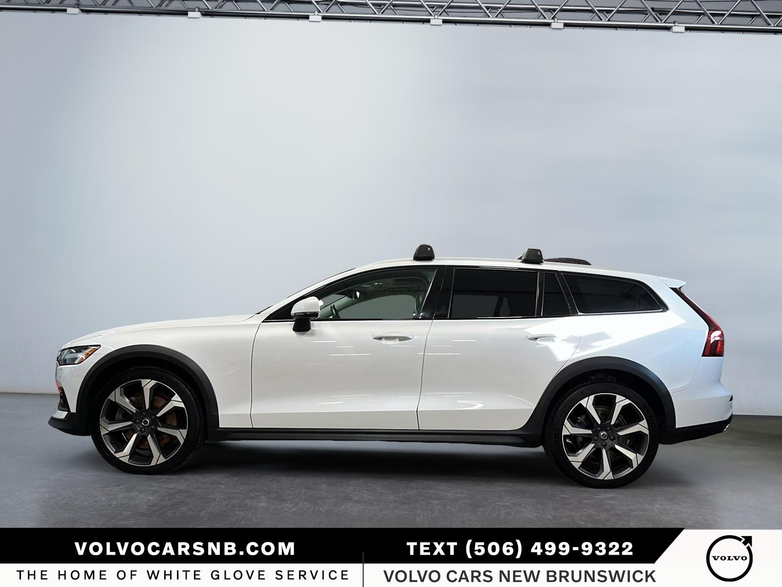 2022 Volvo V60 Cross Country T5