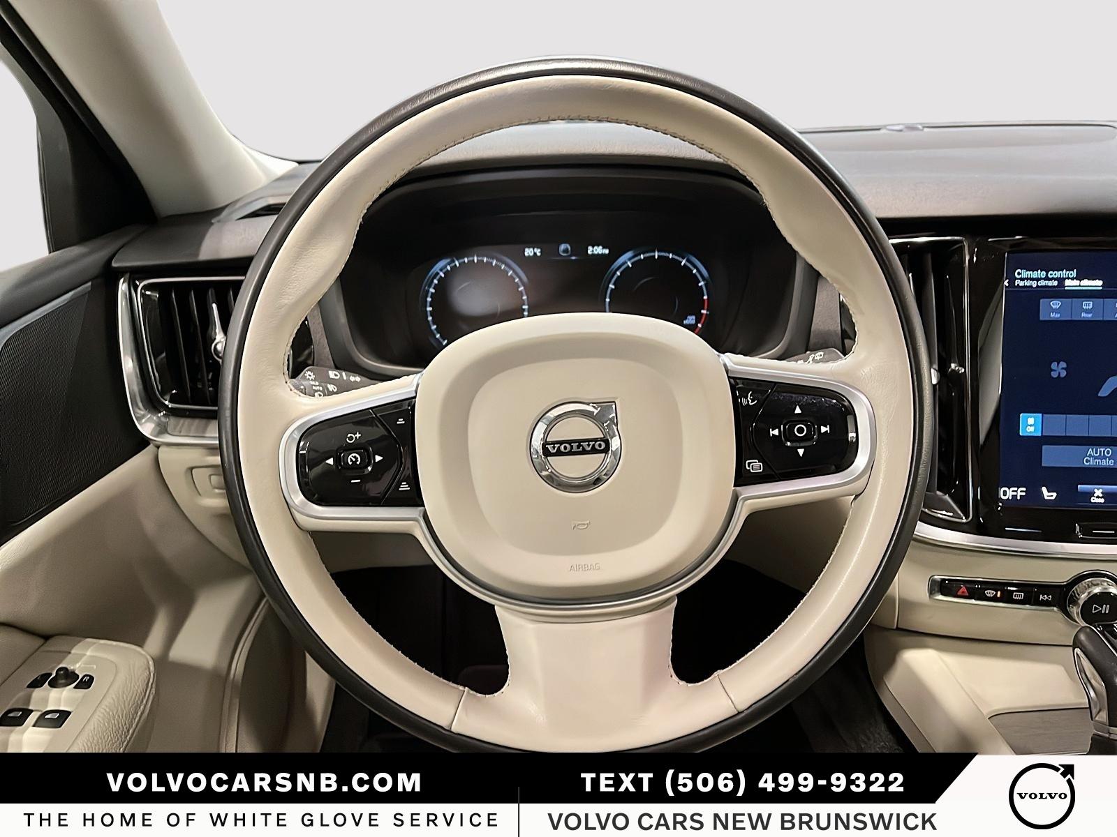 2022 Volvo V60 Cross Country T5