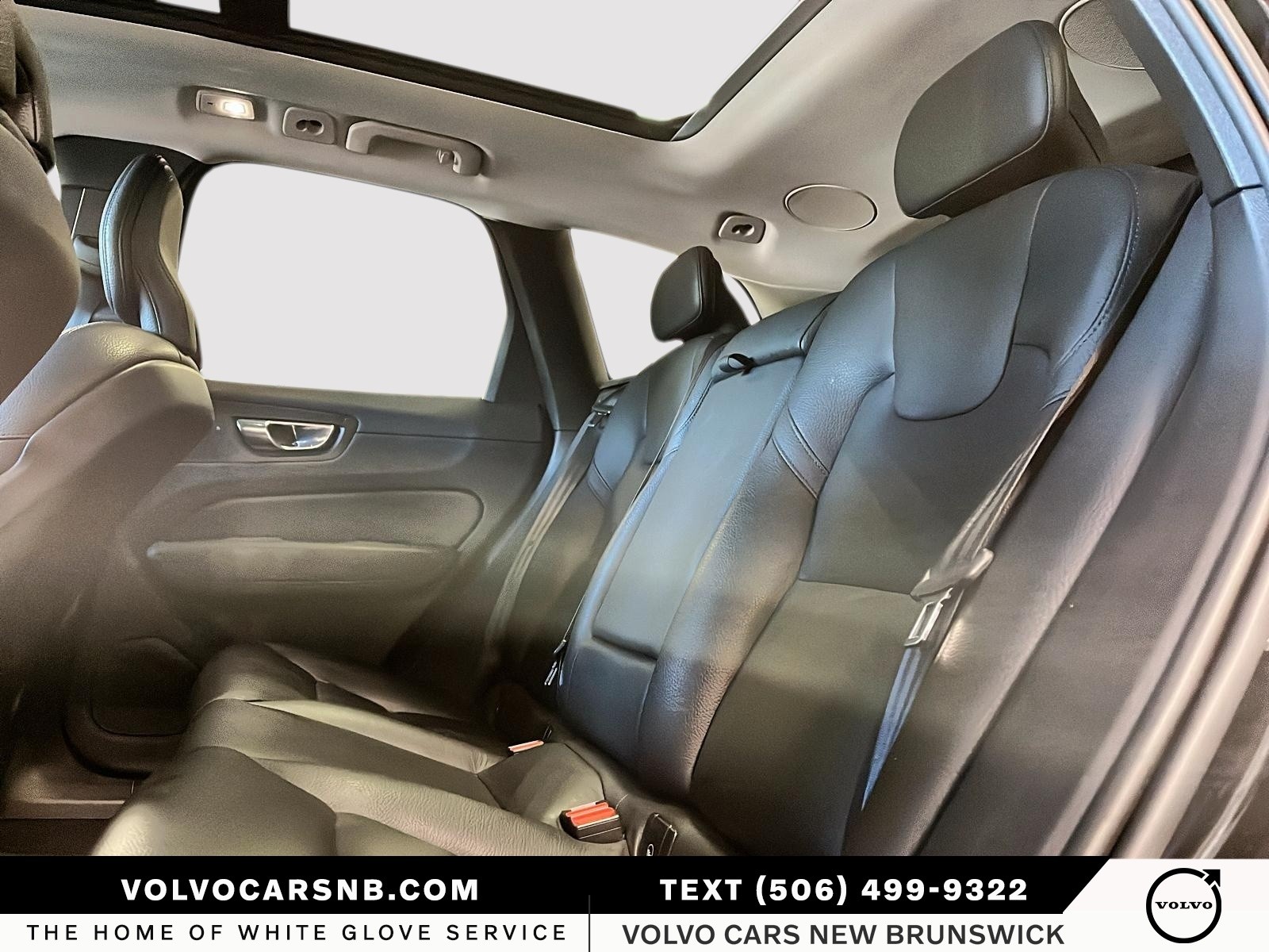 2022 Volvo XC60 B6 Momentum