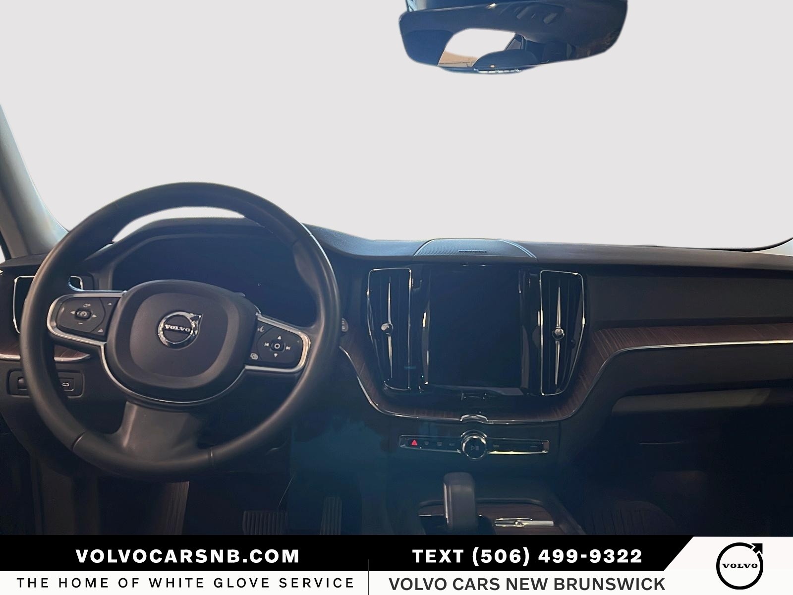 2022 Volvo XC60 B6 Momentum