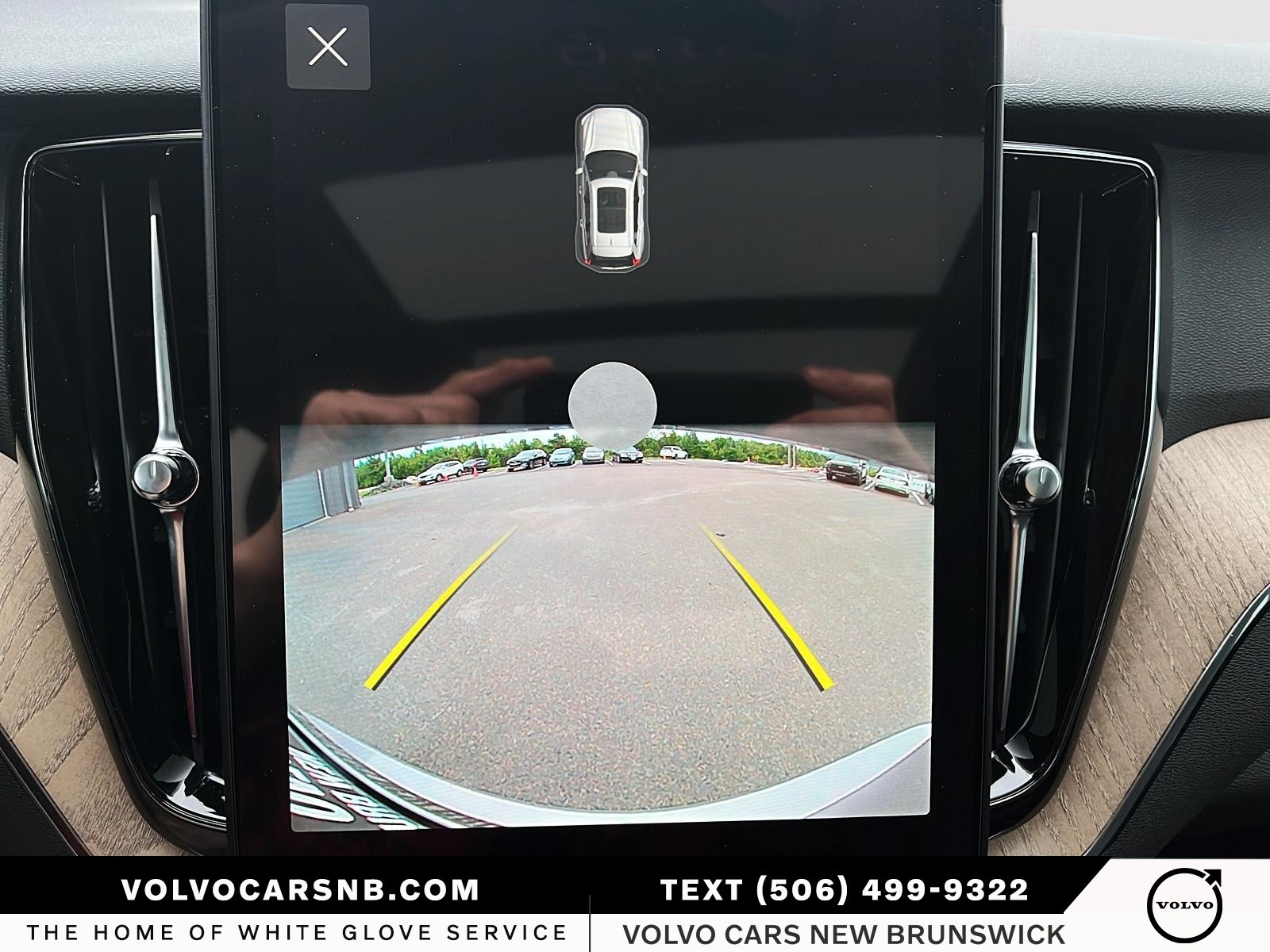 2026 Volvo XC60 B5 Core Dark Theme