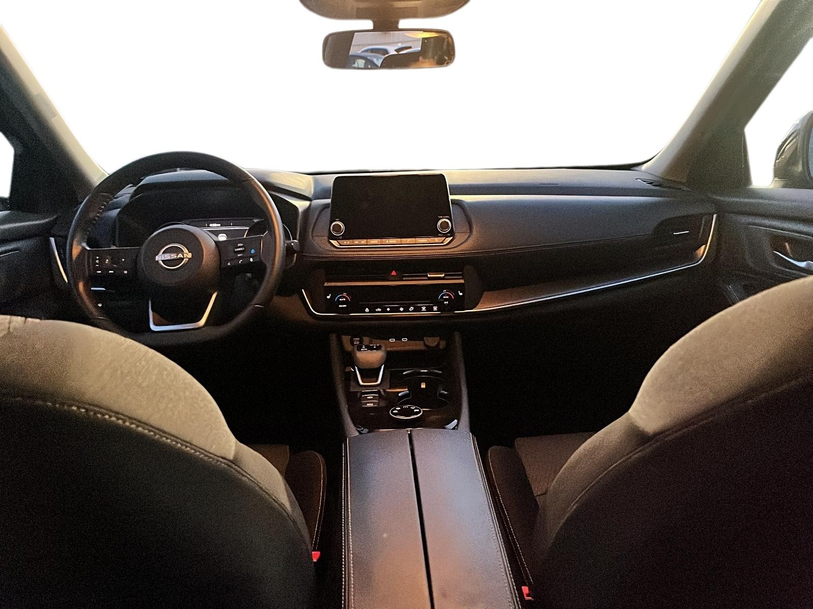 2024 Nissan Rogue SV Moonroof