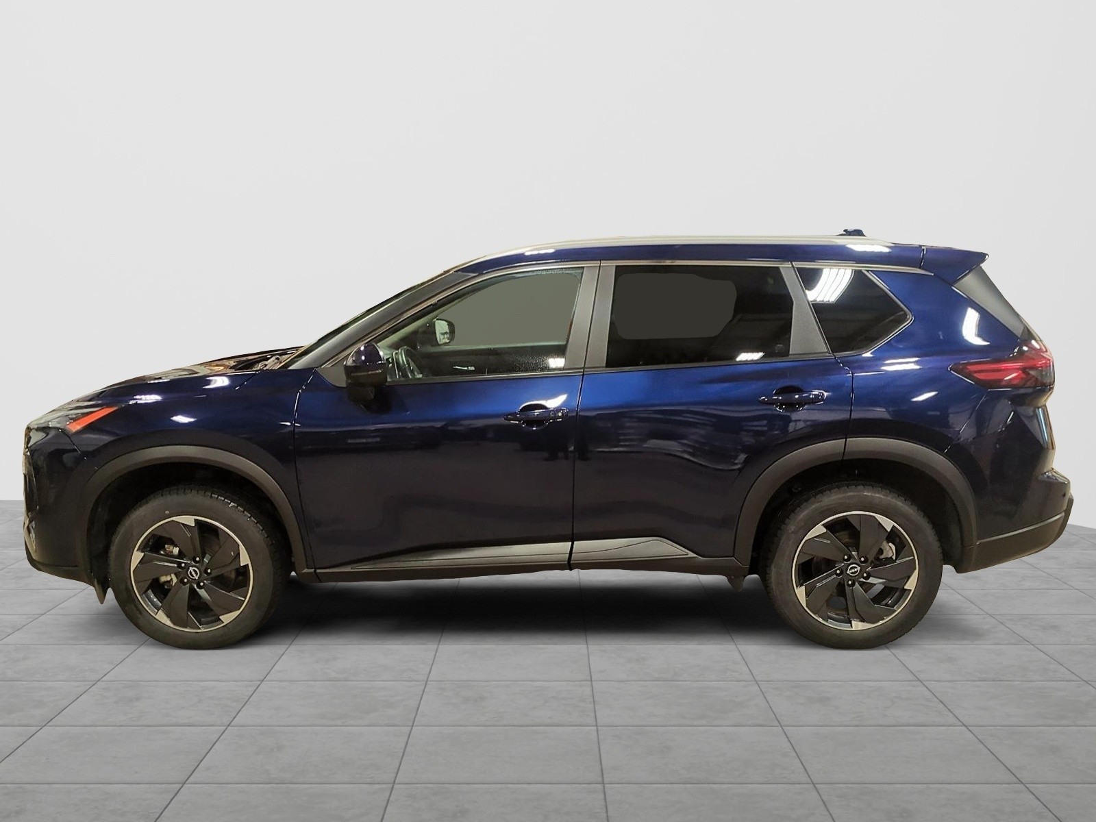2024 Nissan Rogue SV Moonroof