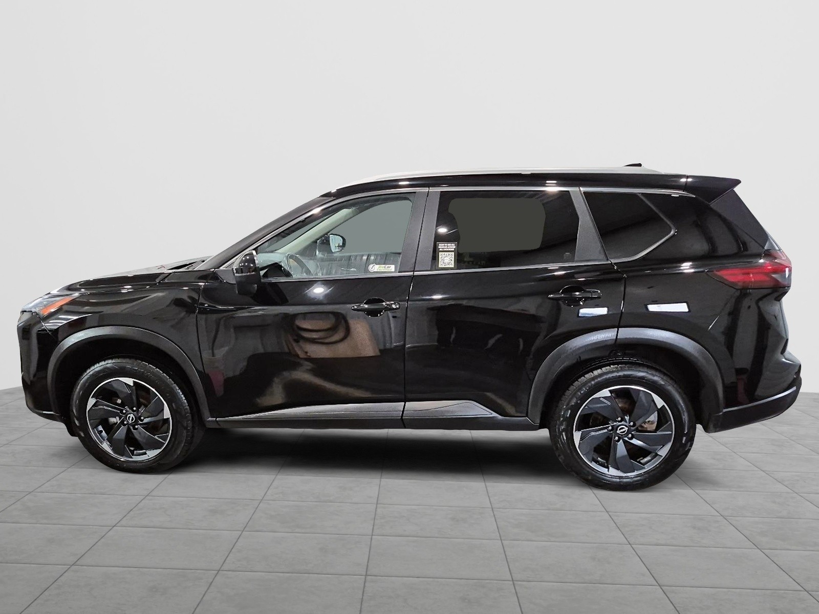 2024 Nissan Rogue SV Moonroof