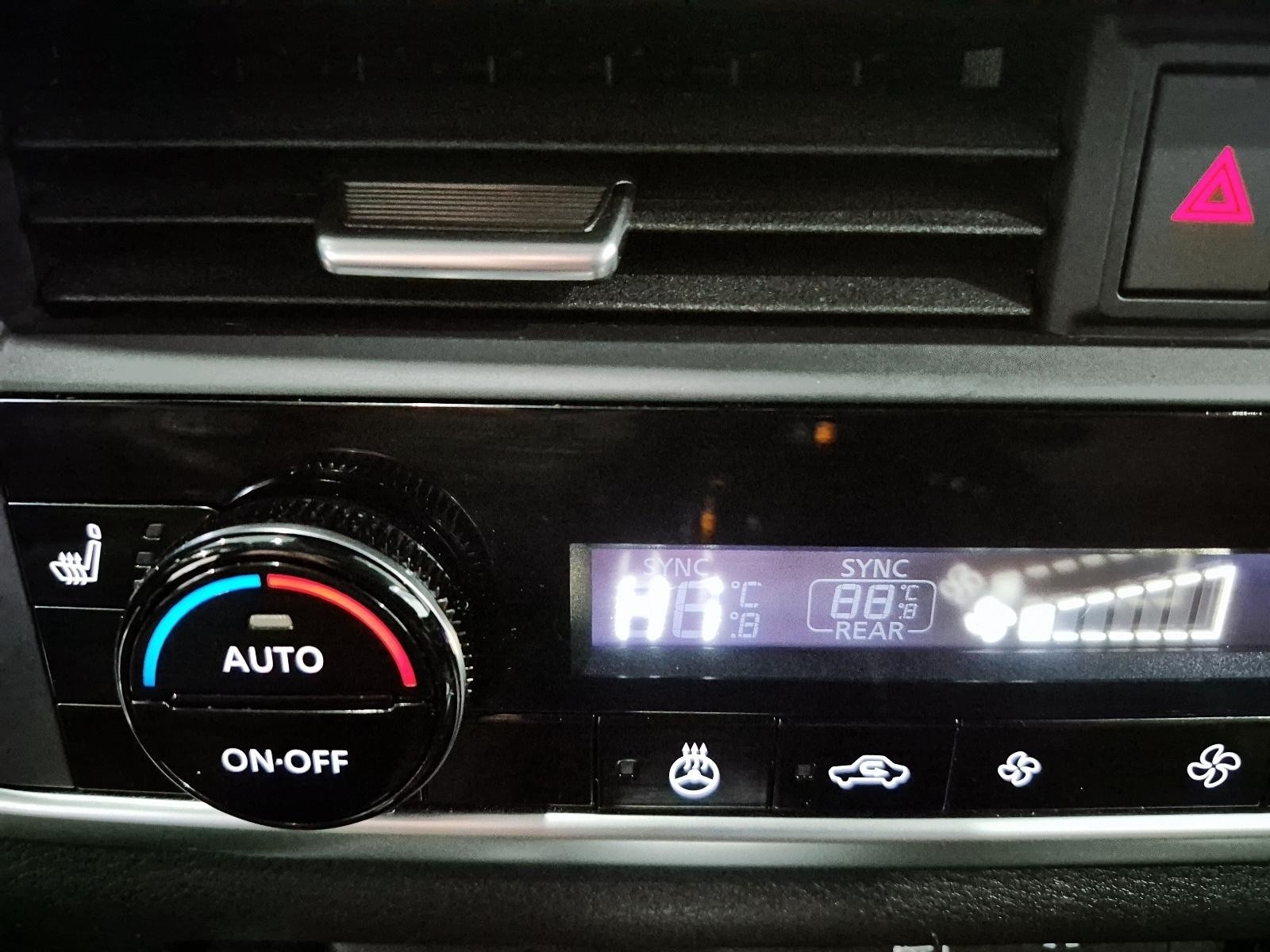 2024 Nissan Rogue SV Moonroof