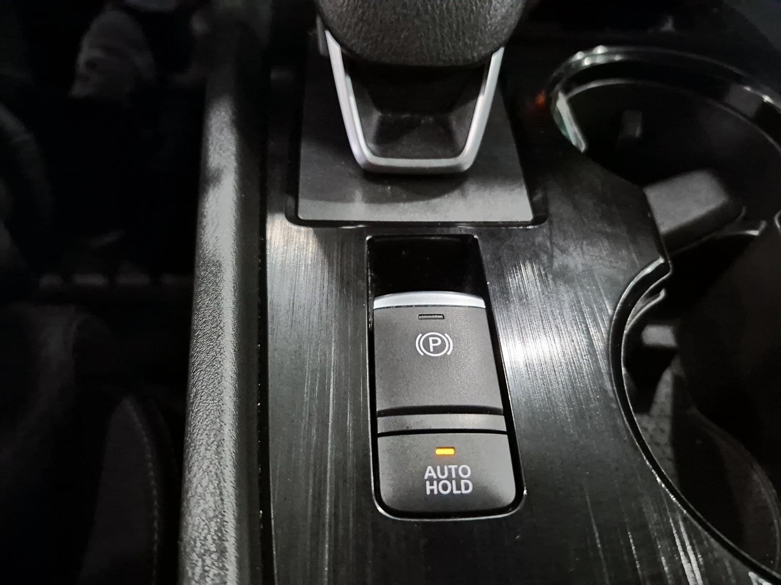 2024 Nissan Rogue SV Moonroof