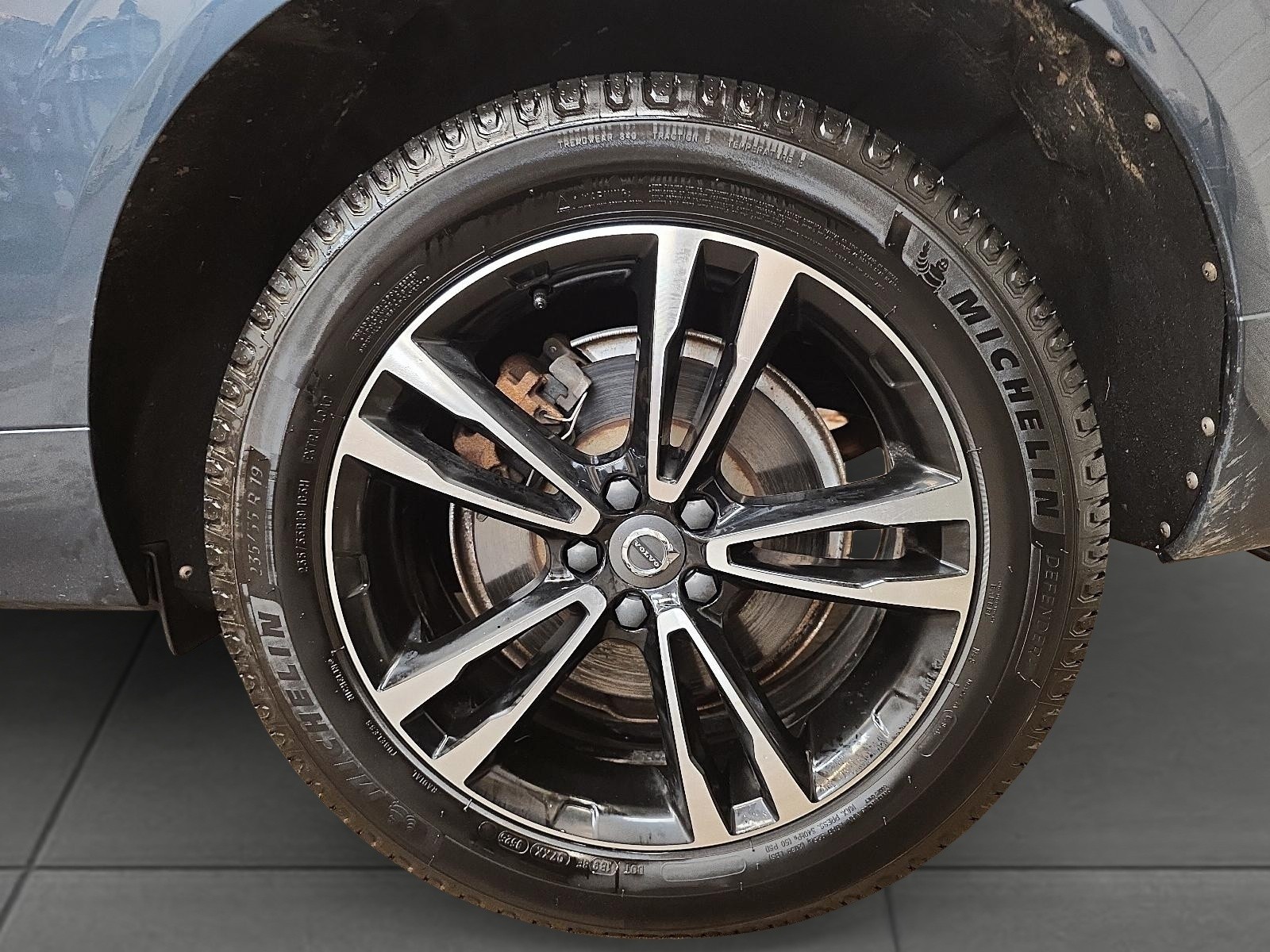 2020 Volvo XC60 T6 Momentum