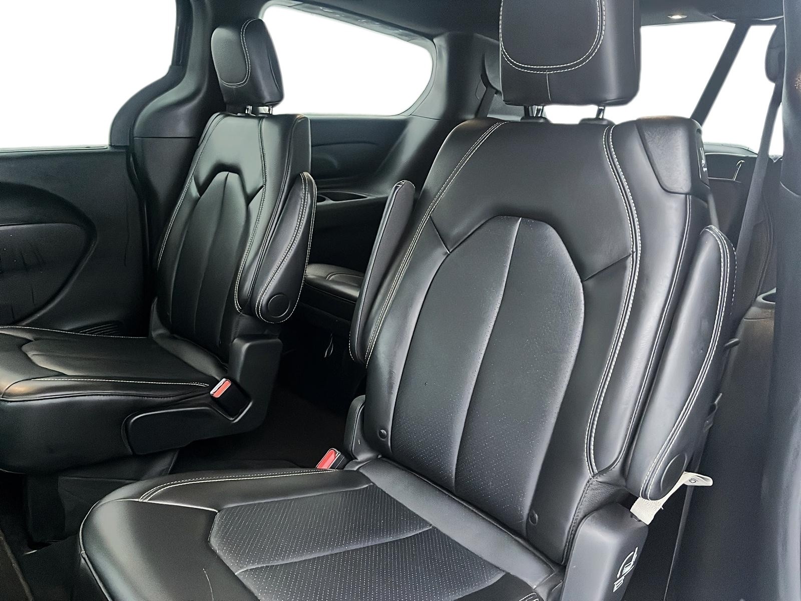 2024 Chrysler Pacifica Touring-L