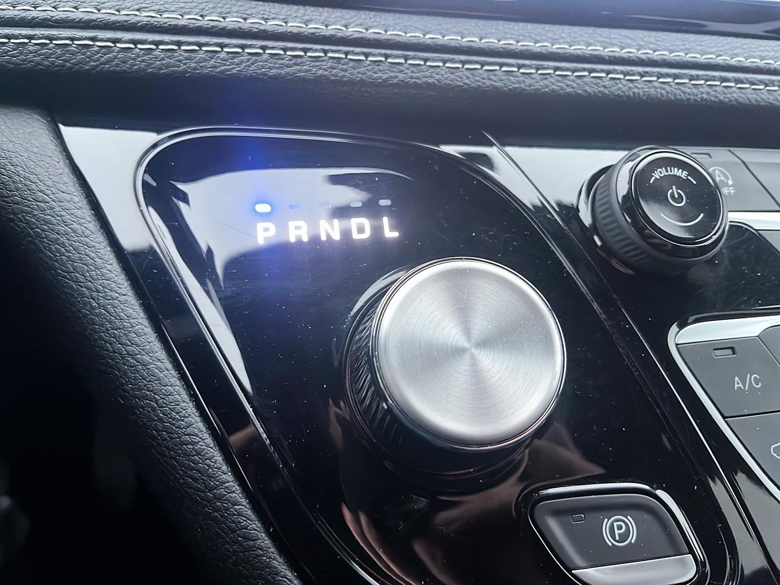 2024 Chrysler Pacifica Touring-L