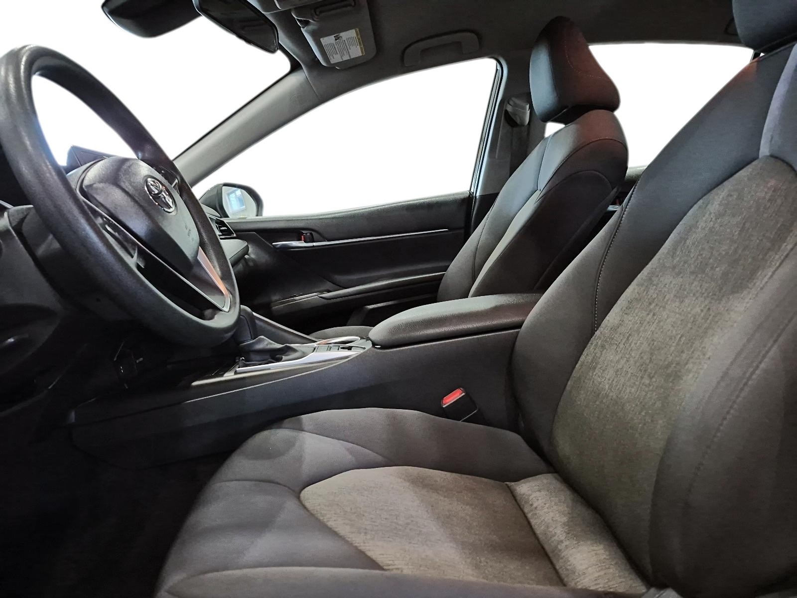 2024 Toyota Camry Hybrid LE