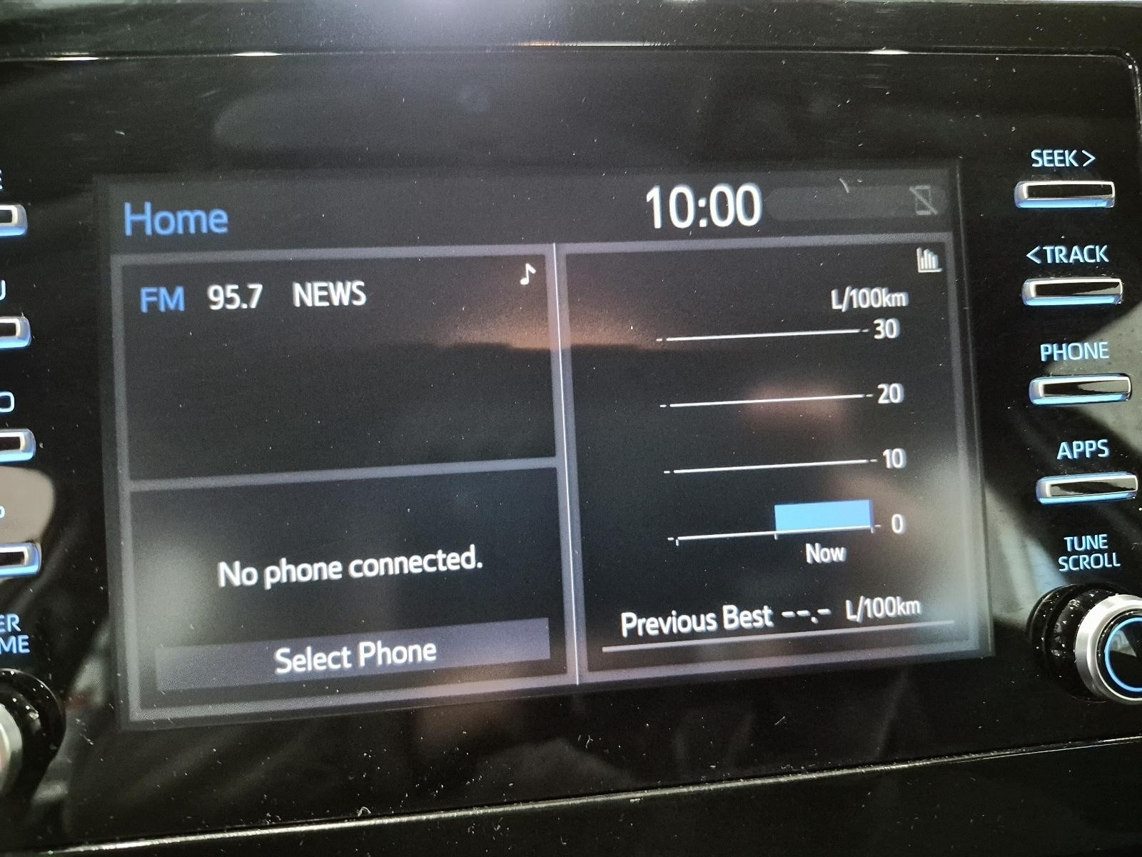 2024 Toyota Camry Hybrid LE