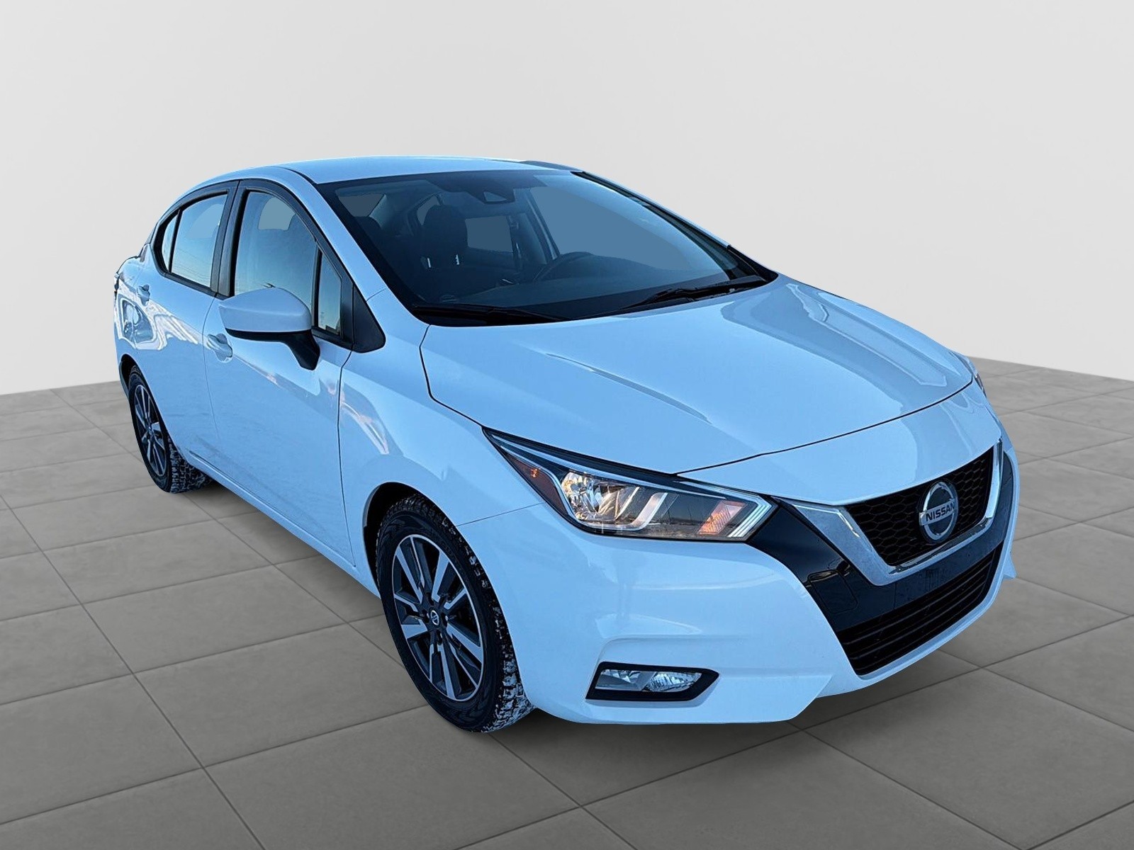 2022 Nissan Versa SV