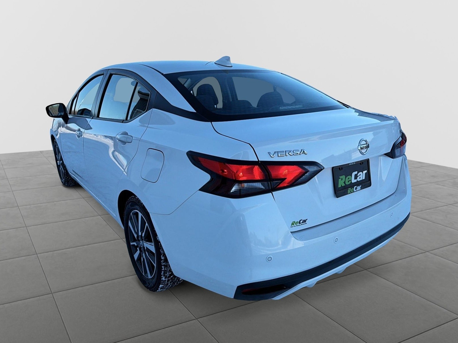 2022 Nissan Versa SV