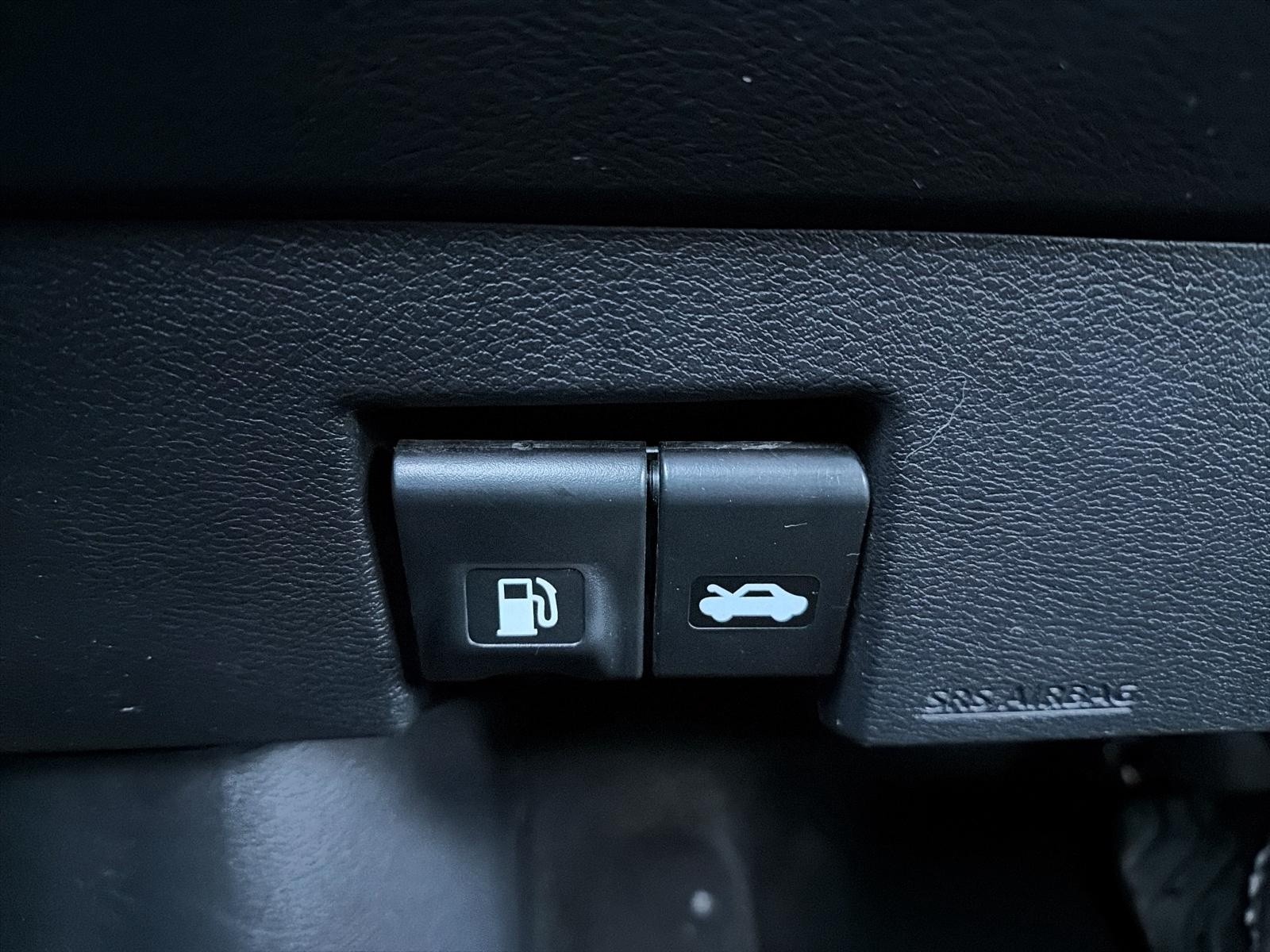 2022 Nissan Versa SV