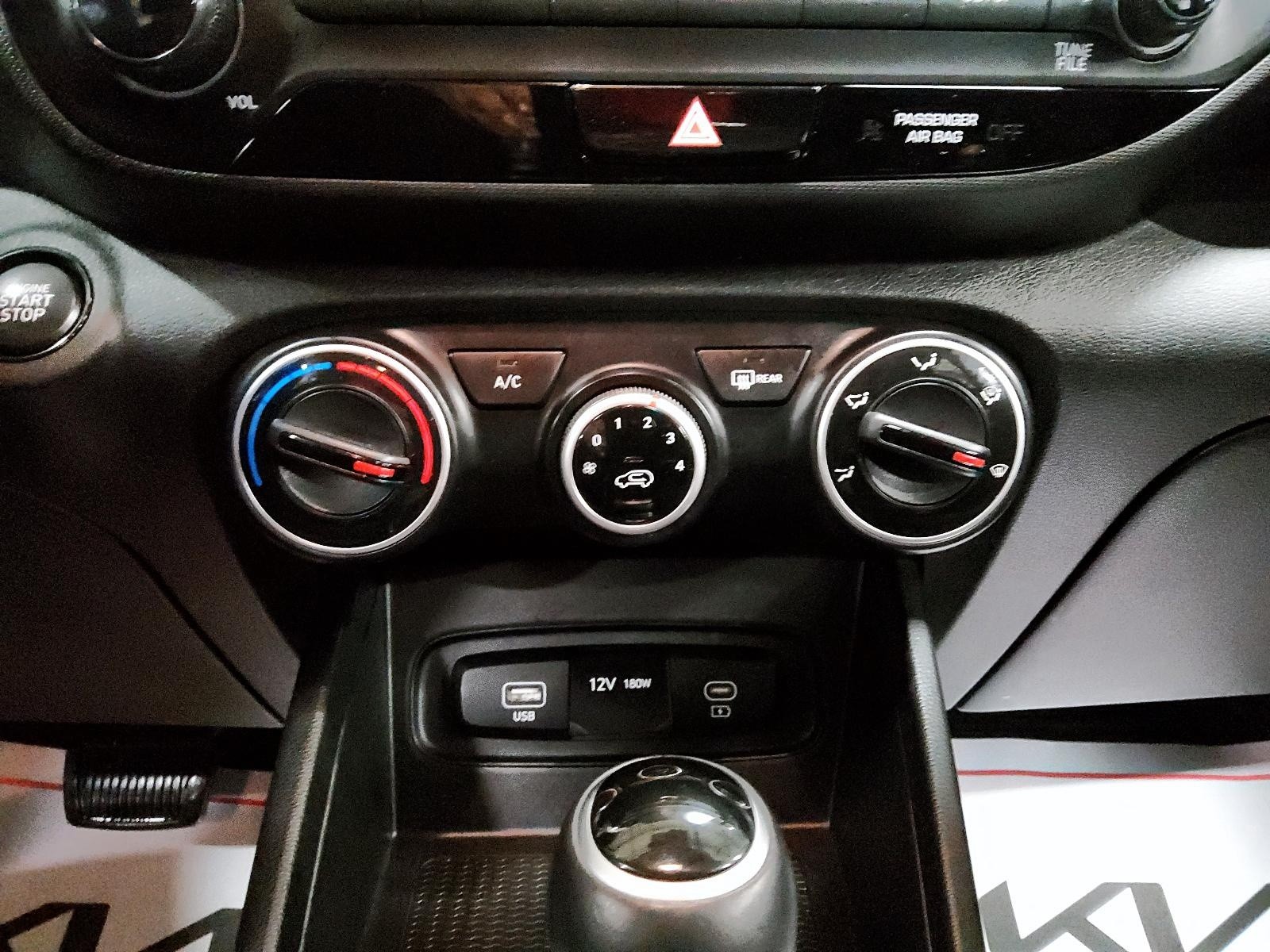 2024 Hyundai Venue Preferred