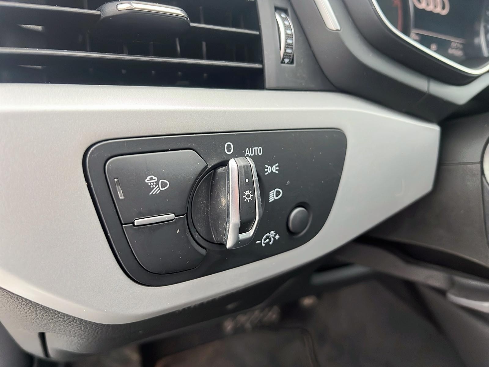 2023 Audi A4 45 Komfort