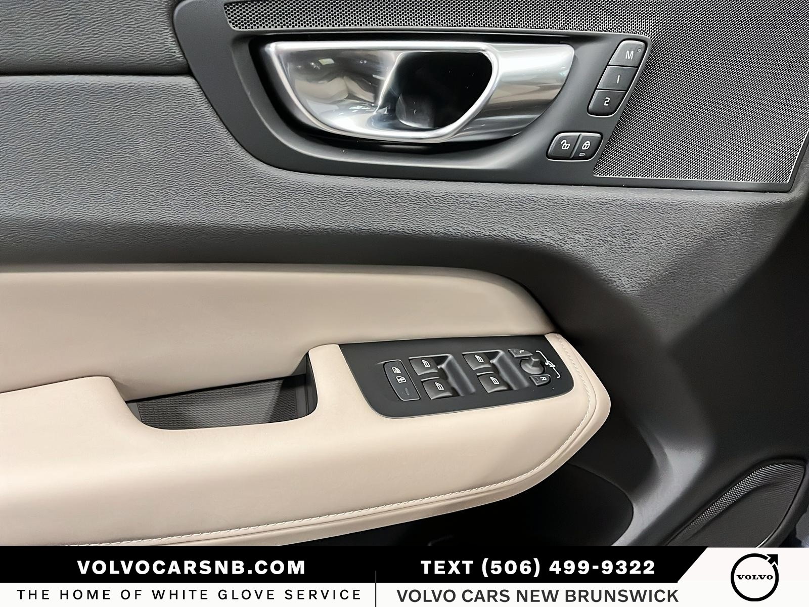 2026 Volvo XC60 B5 Plus Dark Theme