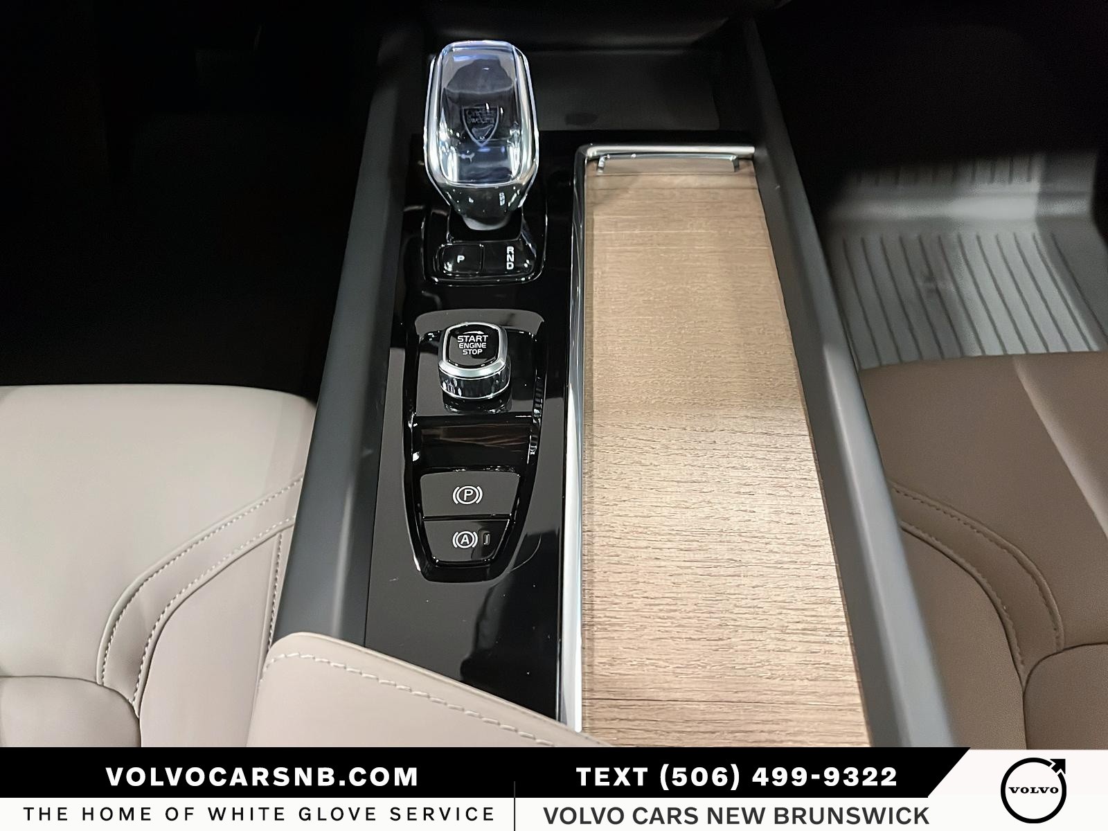 2026 Volvo XC60 B5 Plus Dark Theme