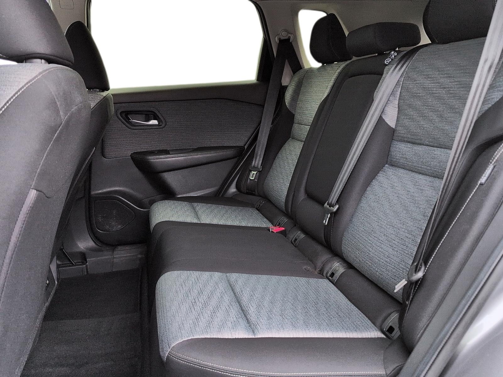 2023 Nissan Rogue SV Moonroof