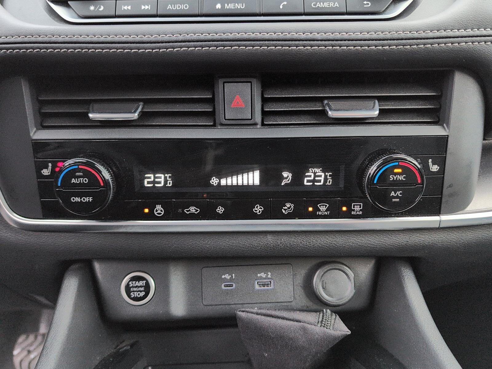 2023 Nissan Rogue SV Moonroof