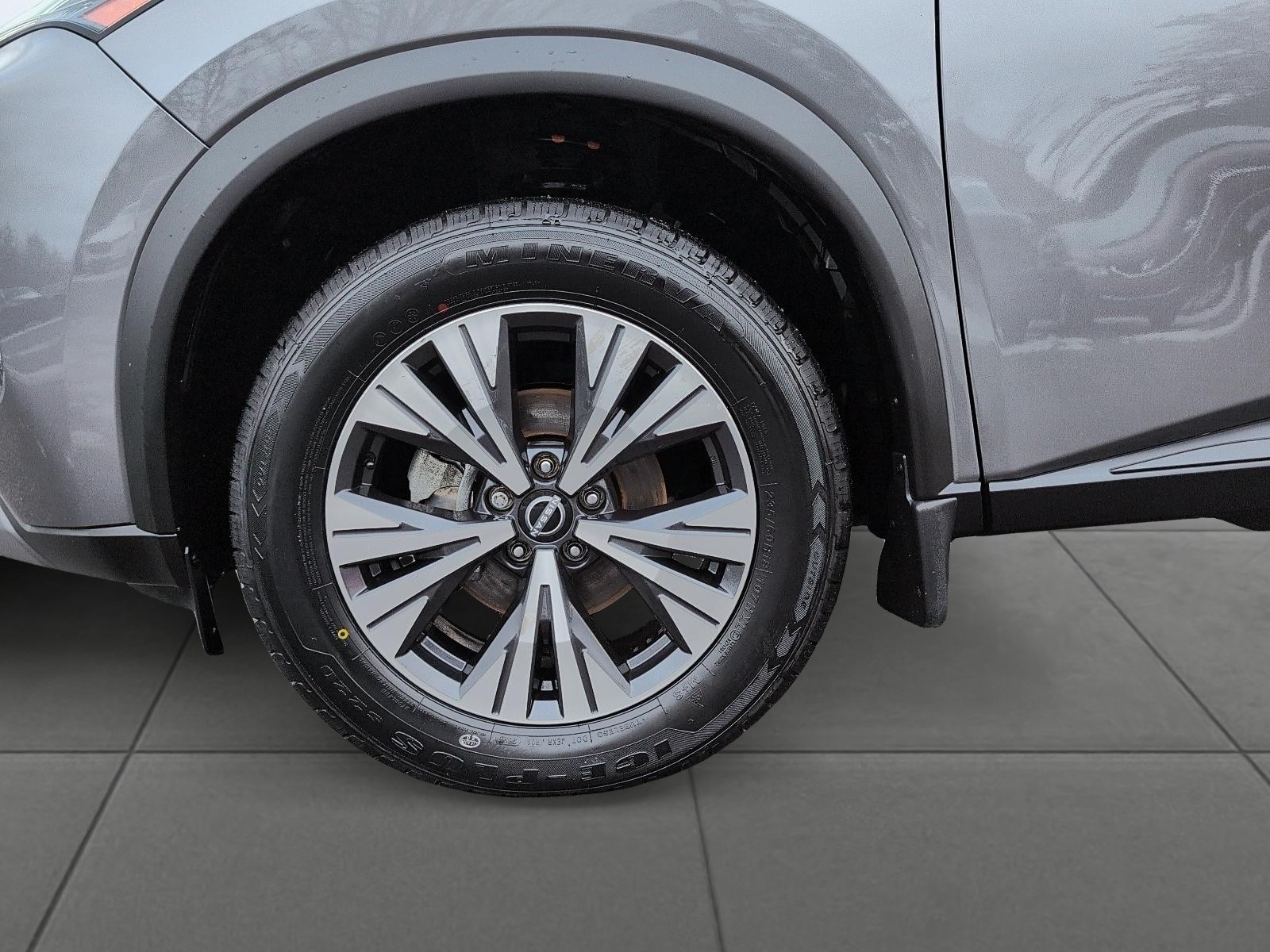 2023 Nissan Rogue SV Moonroof