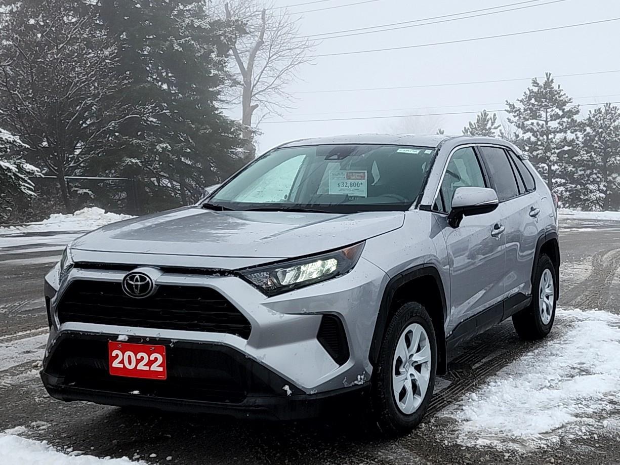 Toyota RAV4 LE AWD 2022