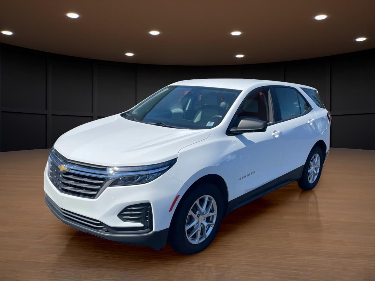 2022 Chevrolet Equinox LS FWD with 1LS