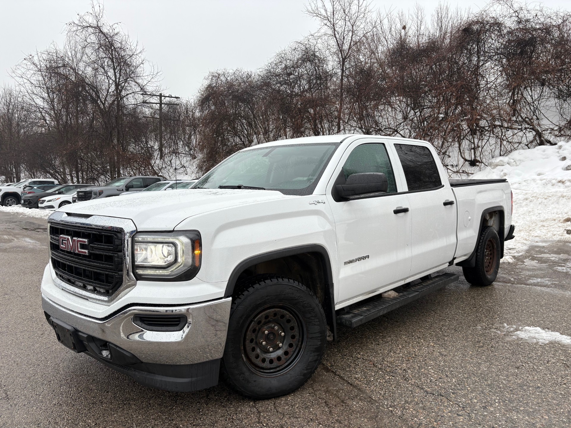used 2018 GMC Sierra 1500 car, priced at $24,900