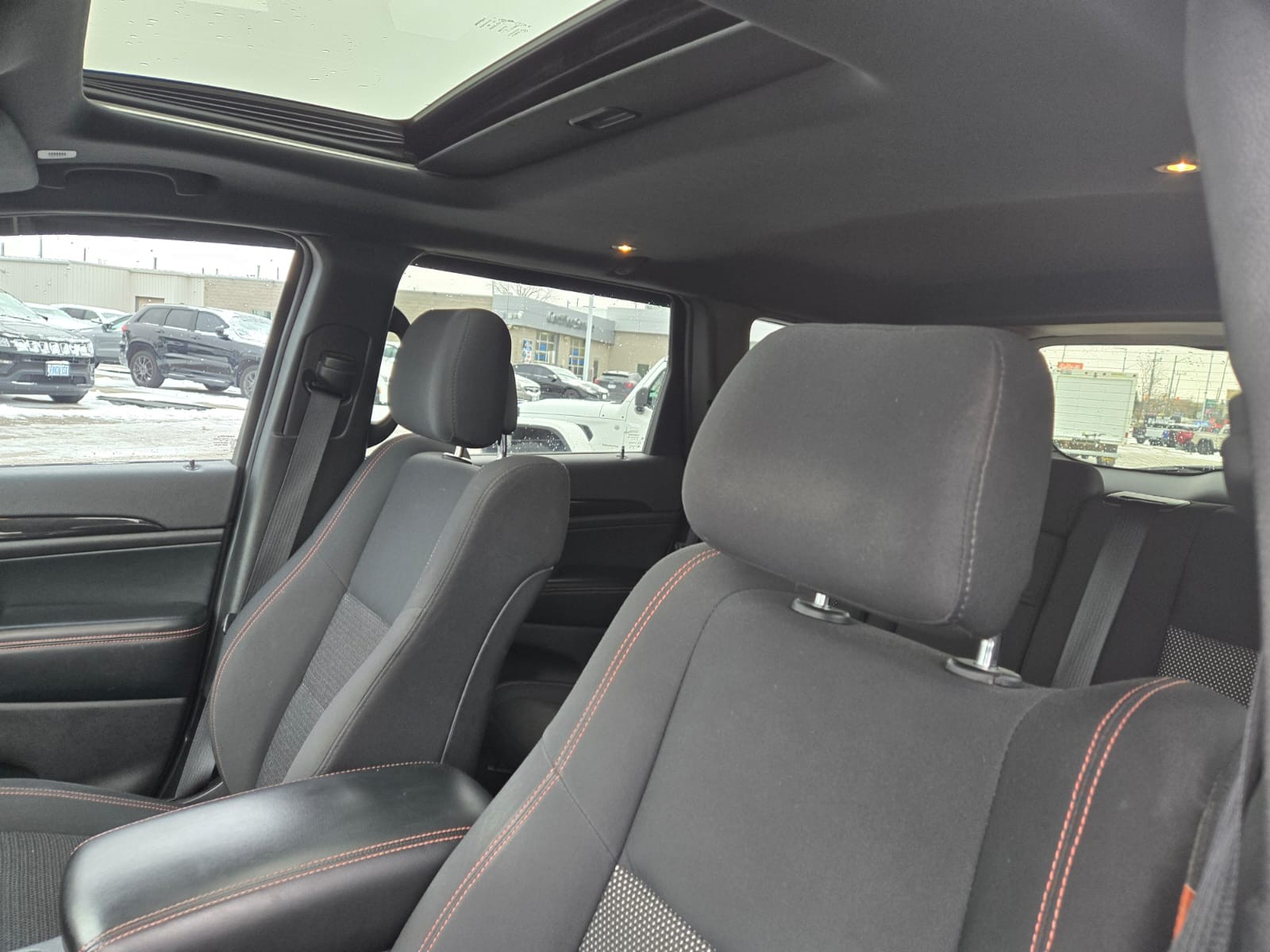 used 2017 Jeep Grand Cherokee car, priced at $8,500