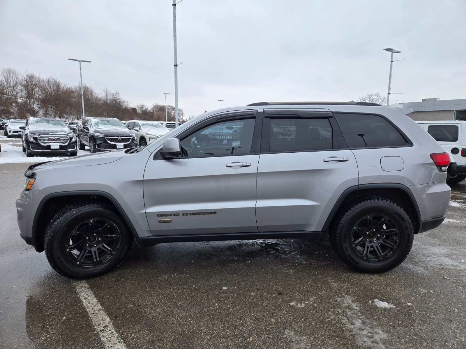used 2017 Jeep Grand Cherokee car, priced at $8,500