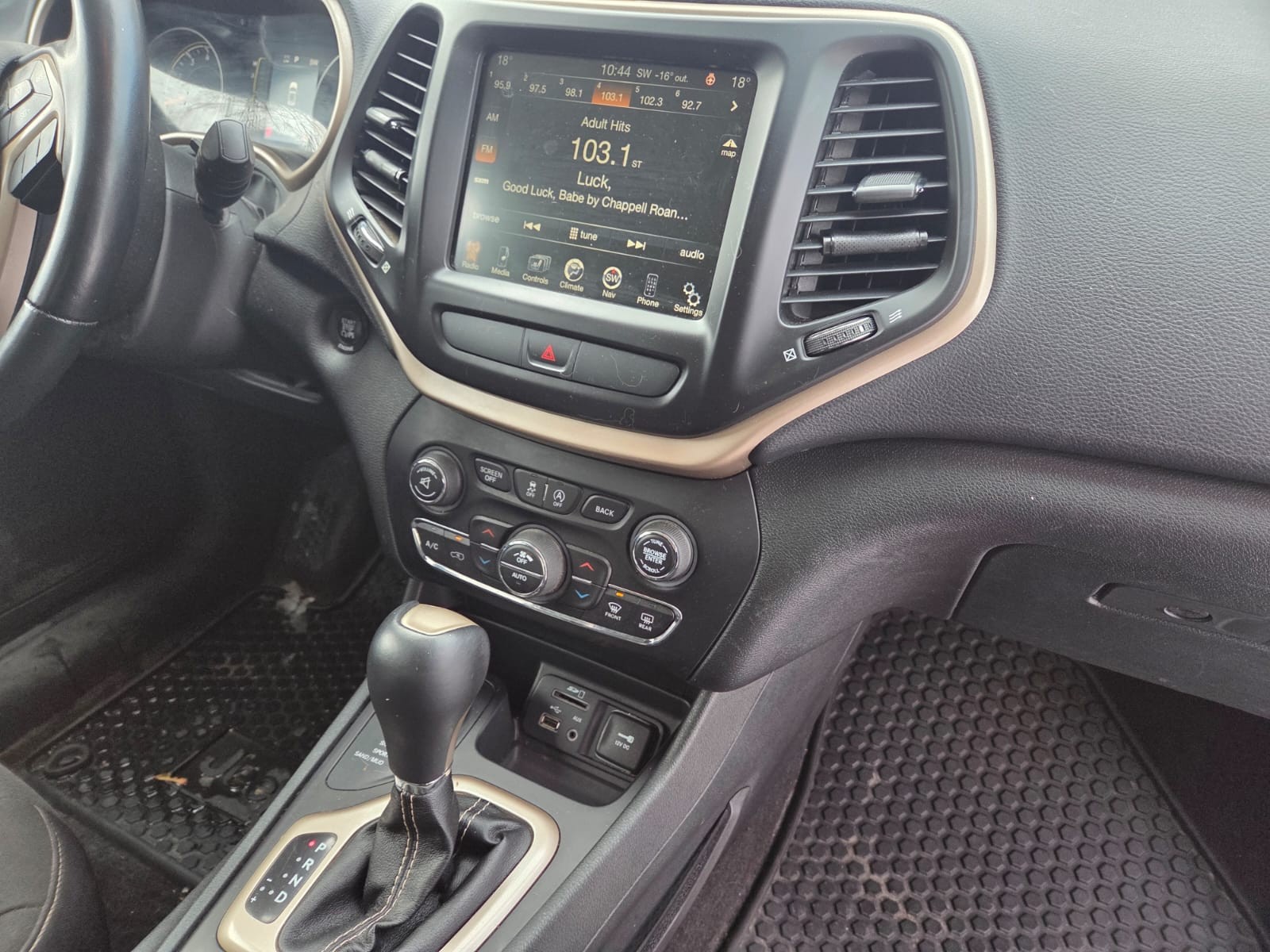 used 2015 Jeep Cherokee car