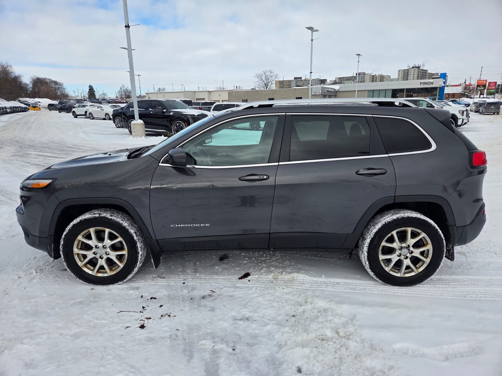 used 2015 Jeep Cherokee car