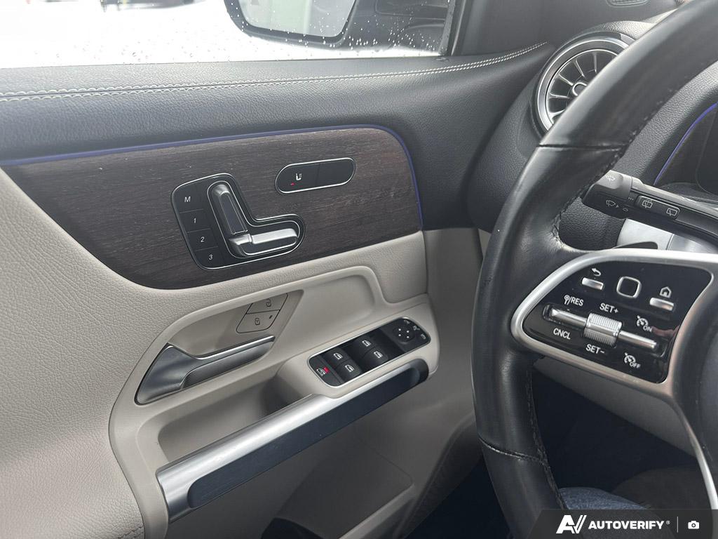 used 2022 Mercedes-Benz GLB 250 car, priced at $39,900