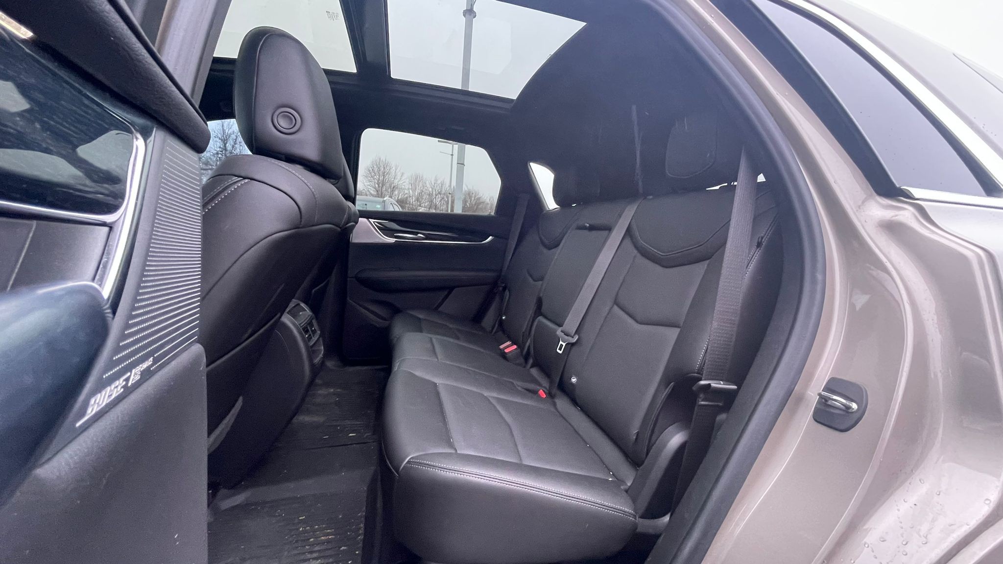 used 2022 Cadillac XT5 car, priced at $34,433