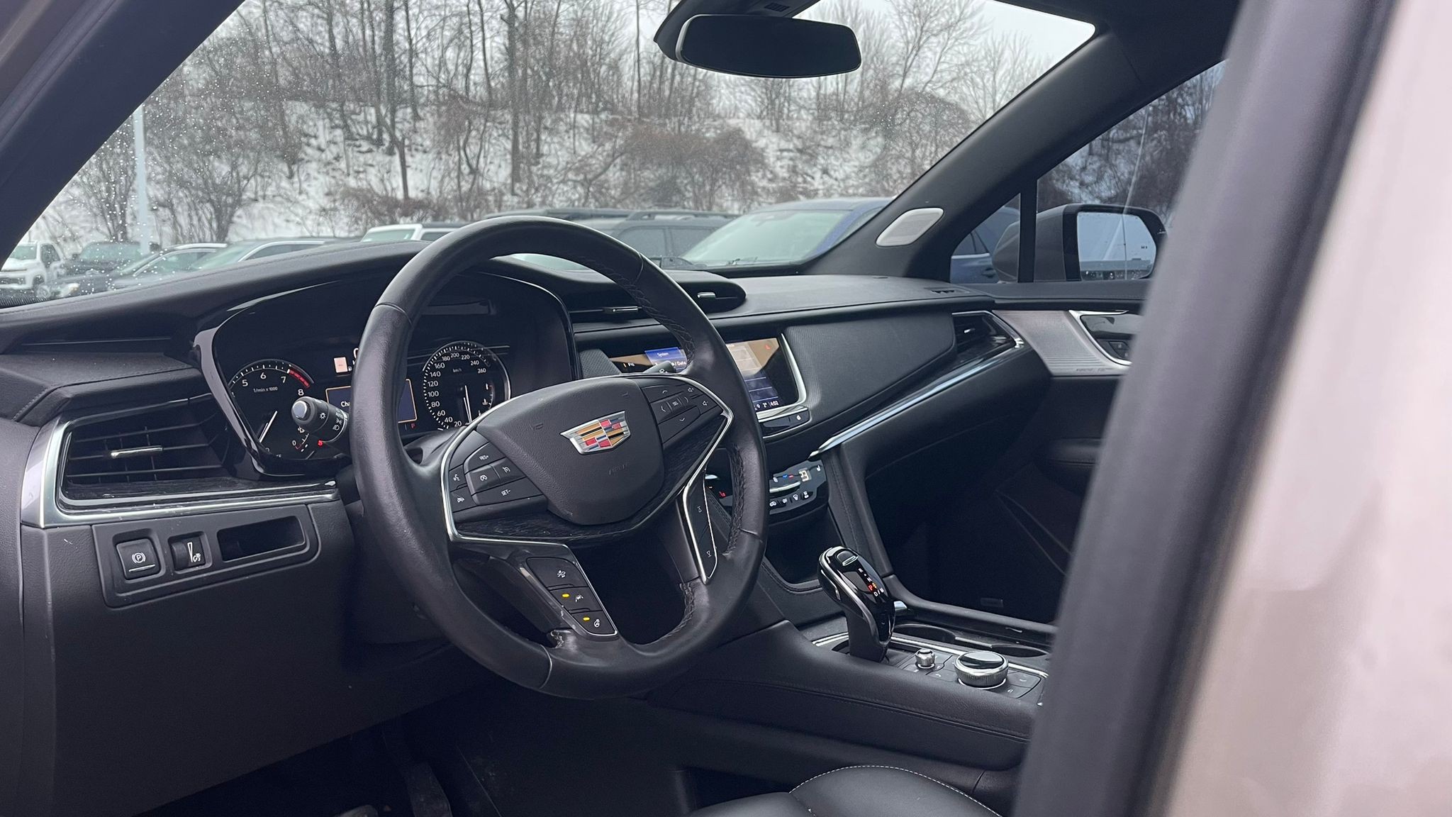 used 2022 Cadillac XT5 car, priced at $34,433