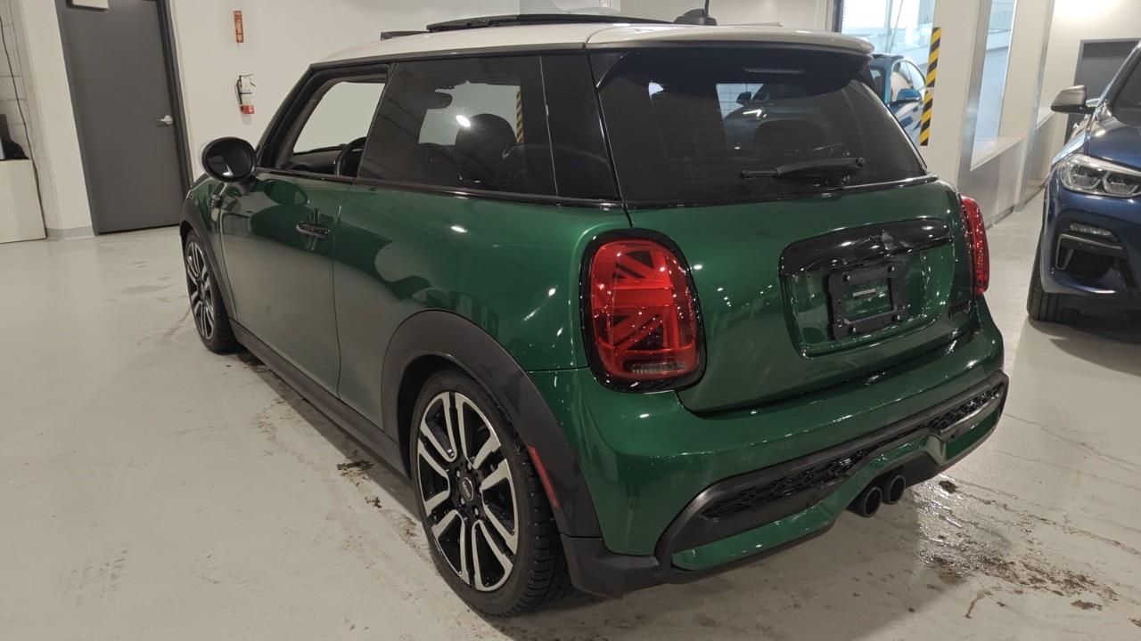 used 2022 MINI 3 Door car, priced at $33,992