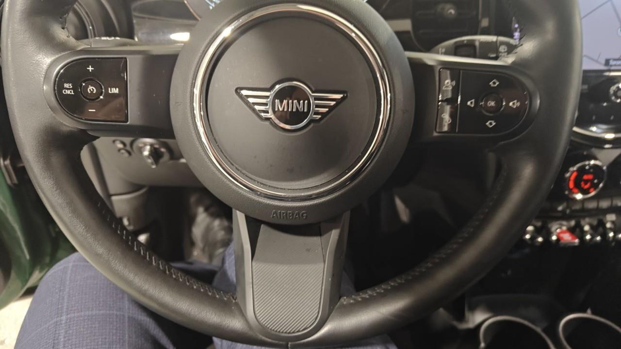 used 2022 MINI 3 Door car, priced at $33,992