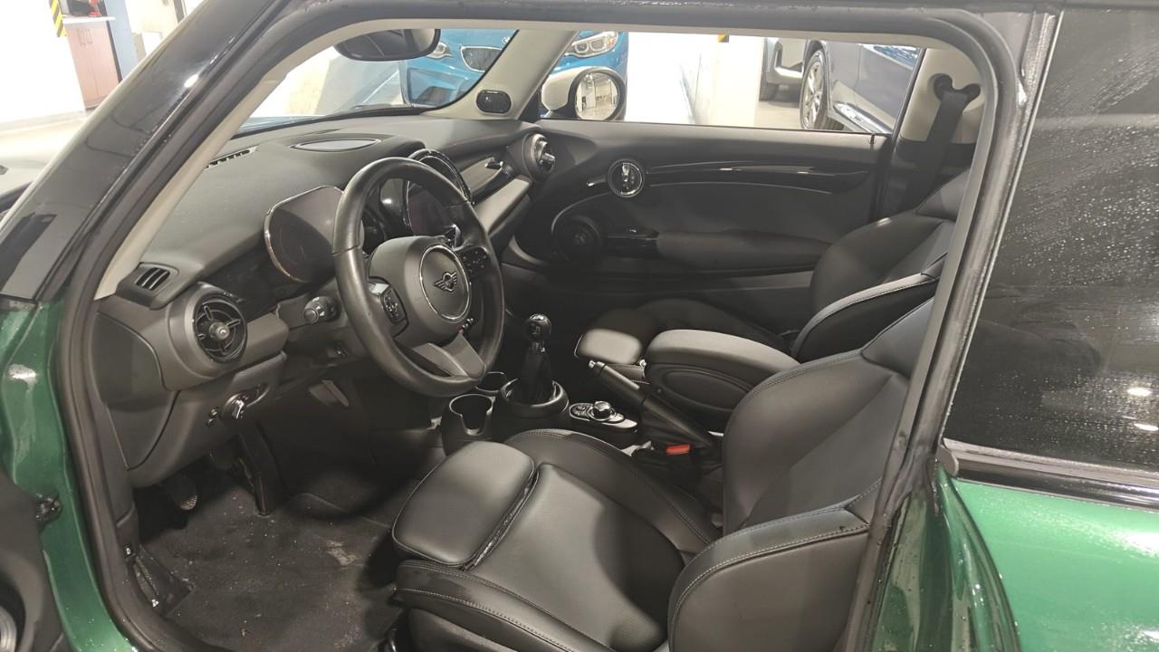 used 2022 MINI 3 Door car, priced at $33,992