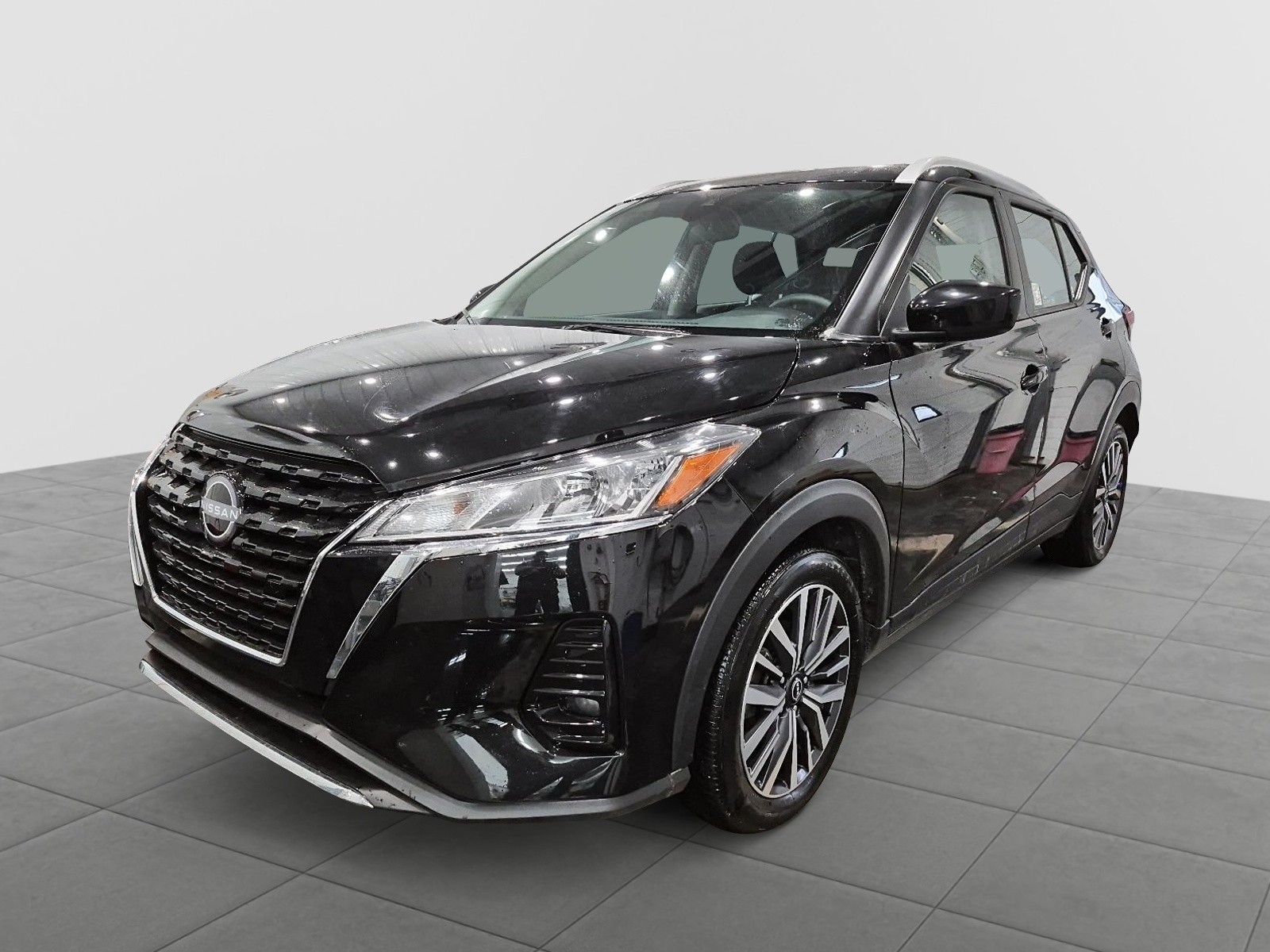 2024 Nissan Kicks  SV