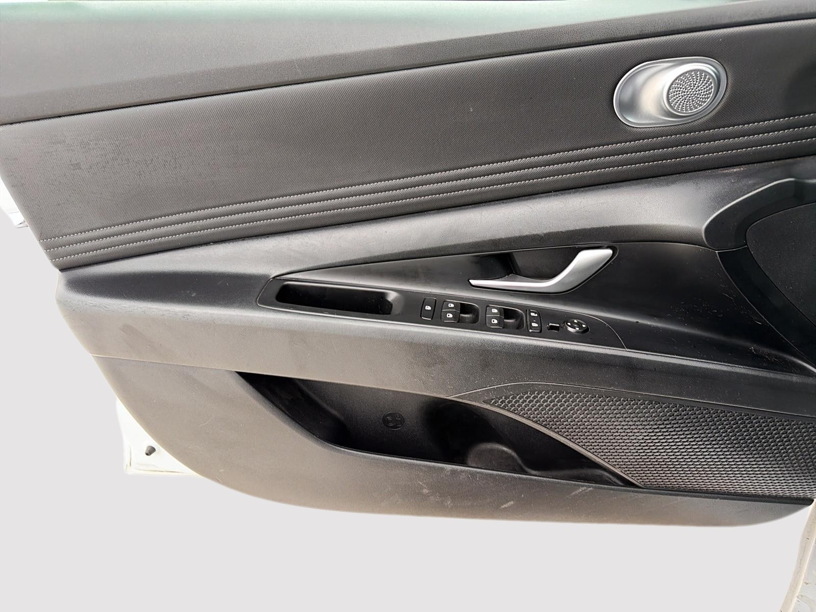 2023 Hyundai Elantra Preferred