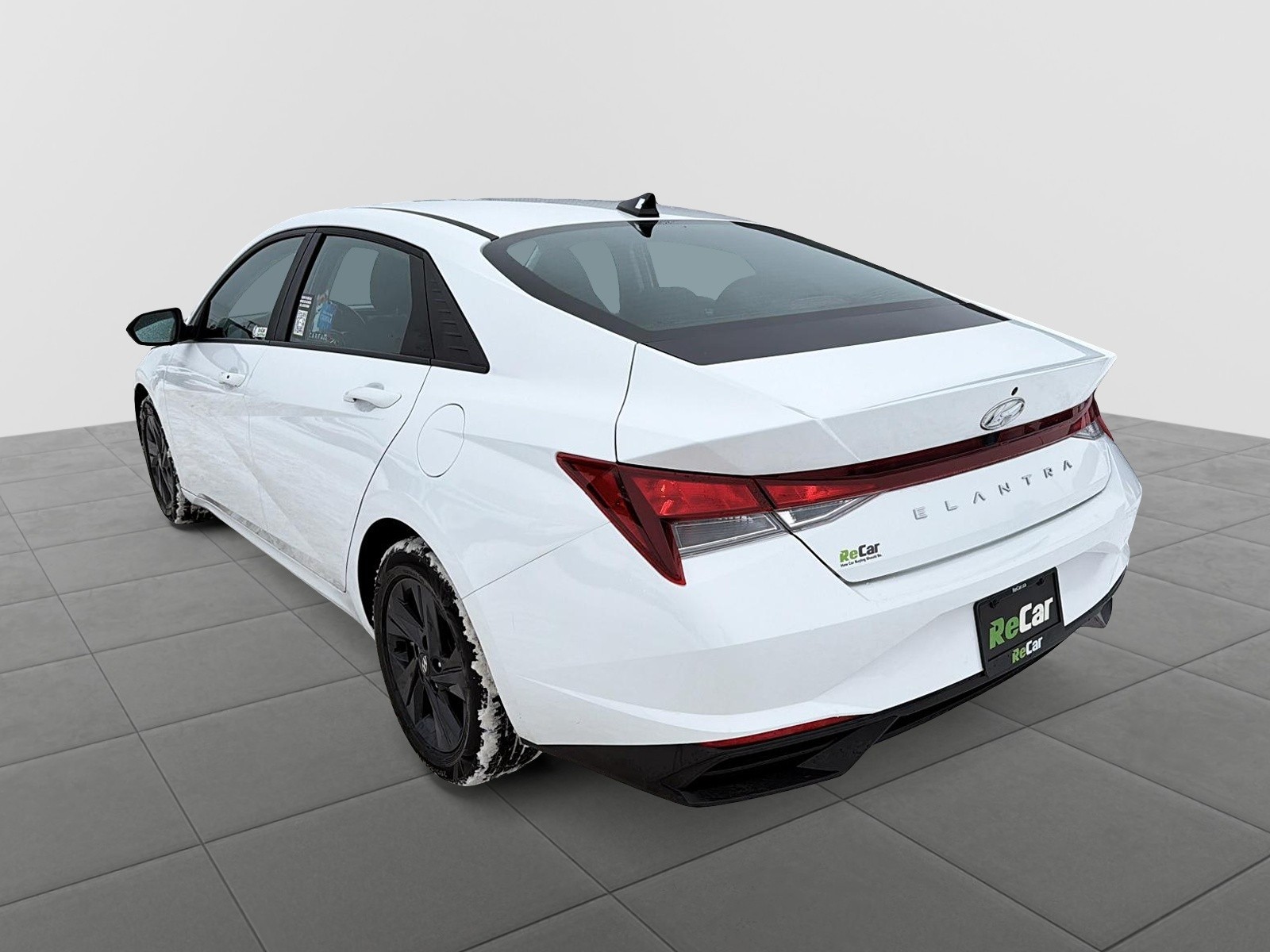 2023 Hyundai Elantra Preferred