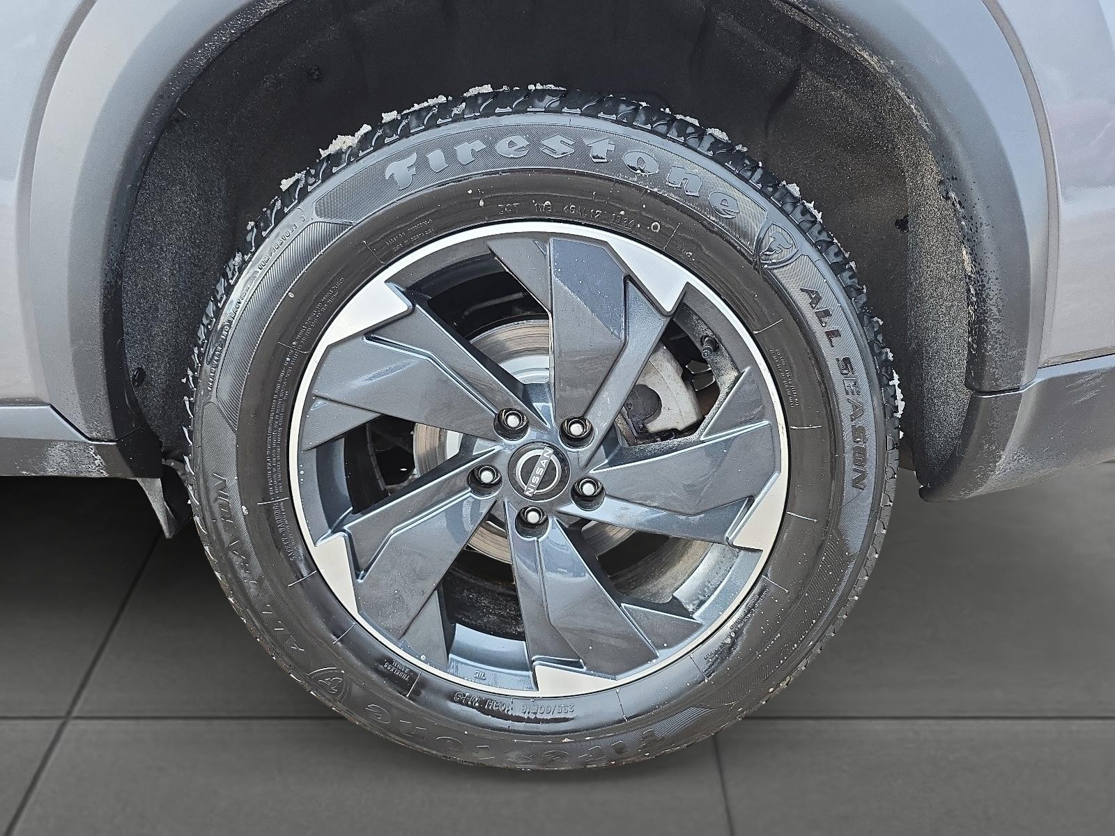 2024 Nissan Rogue SV Moonroof