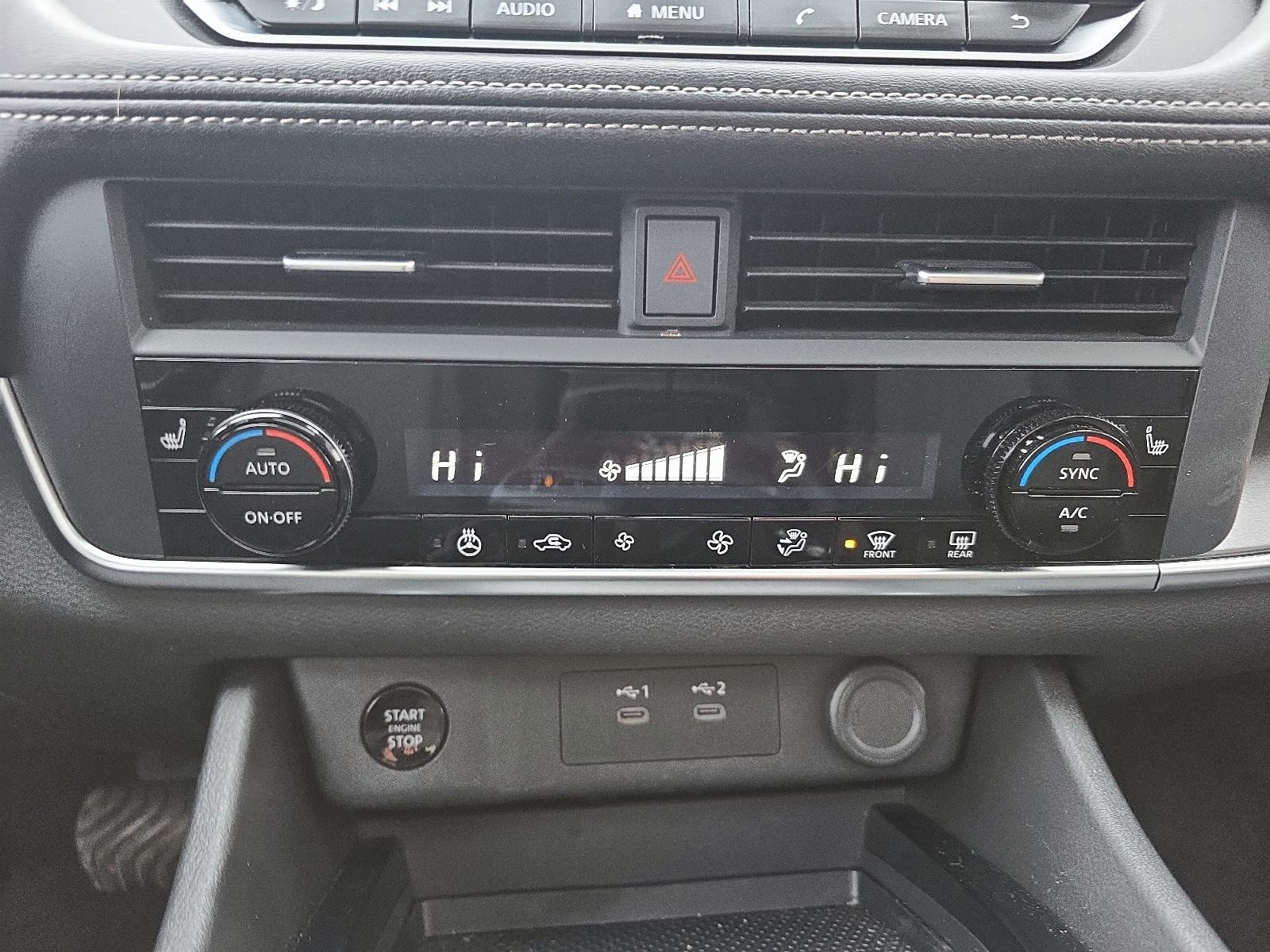 2024 Nissan Rogue SV Moonroof