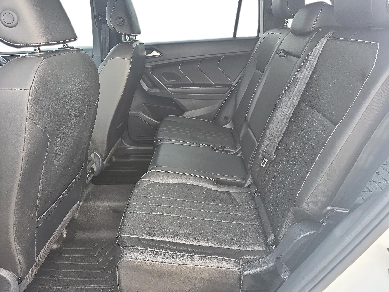 2024 Volkswagen Tiguan Comfortline R-Line Black Edition