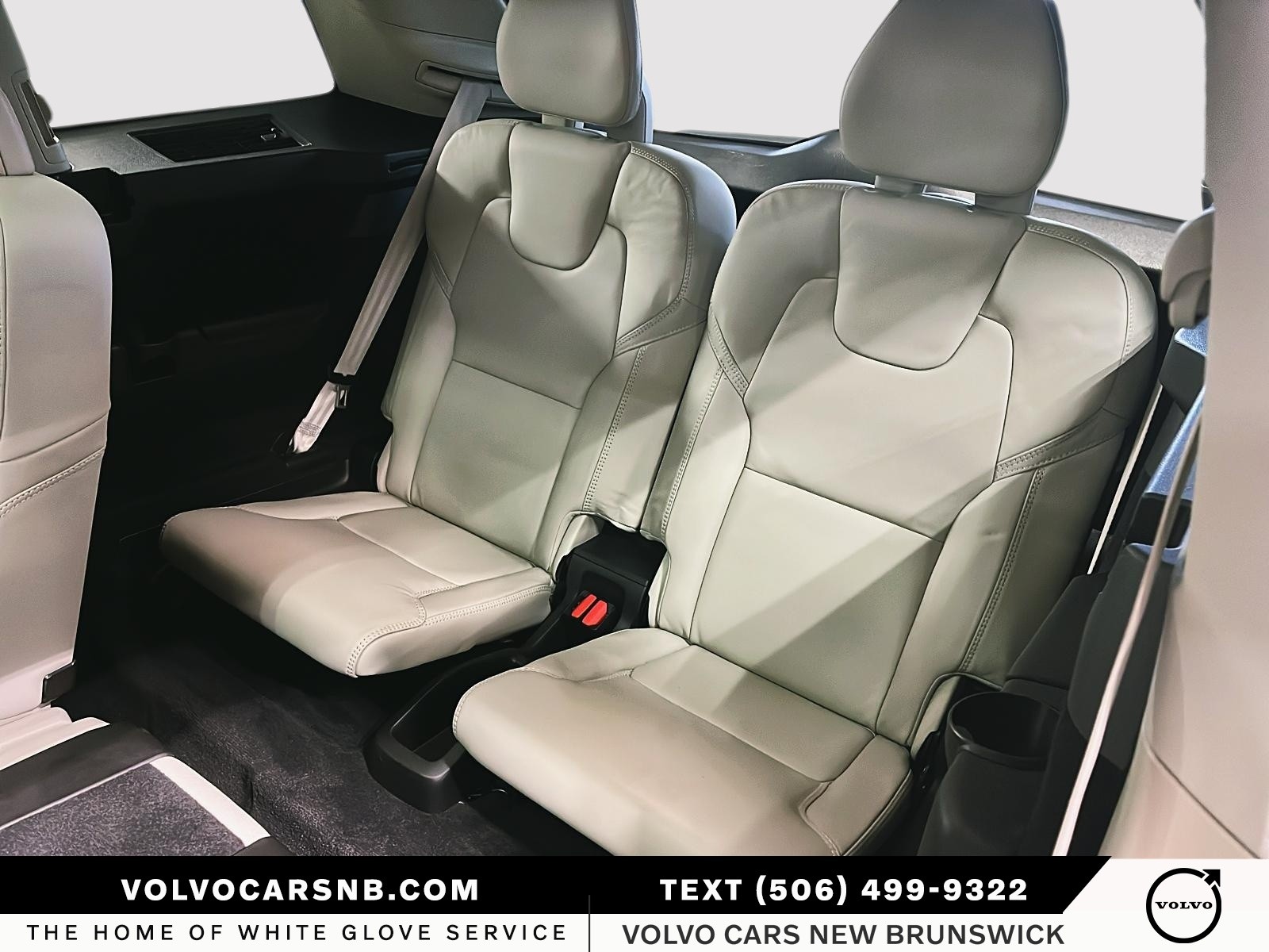 2022 Volvo XC90 Recharge Plug-In Hybrid T8 Inscription Extended Range